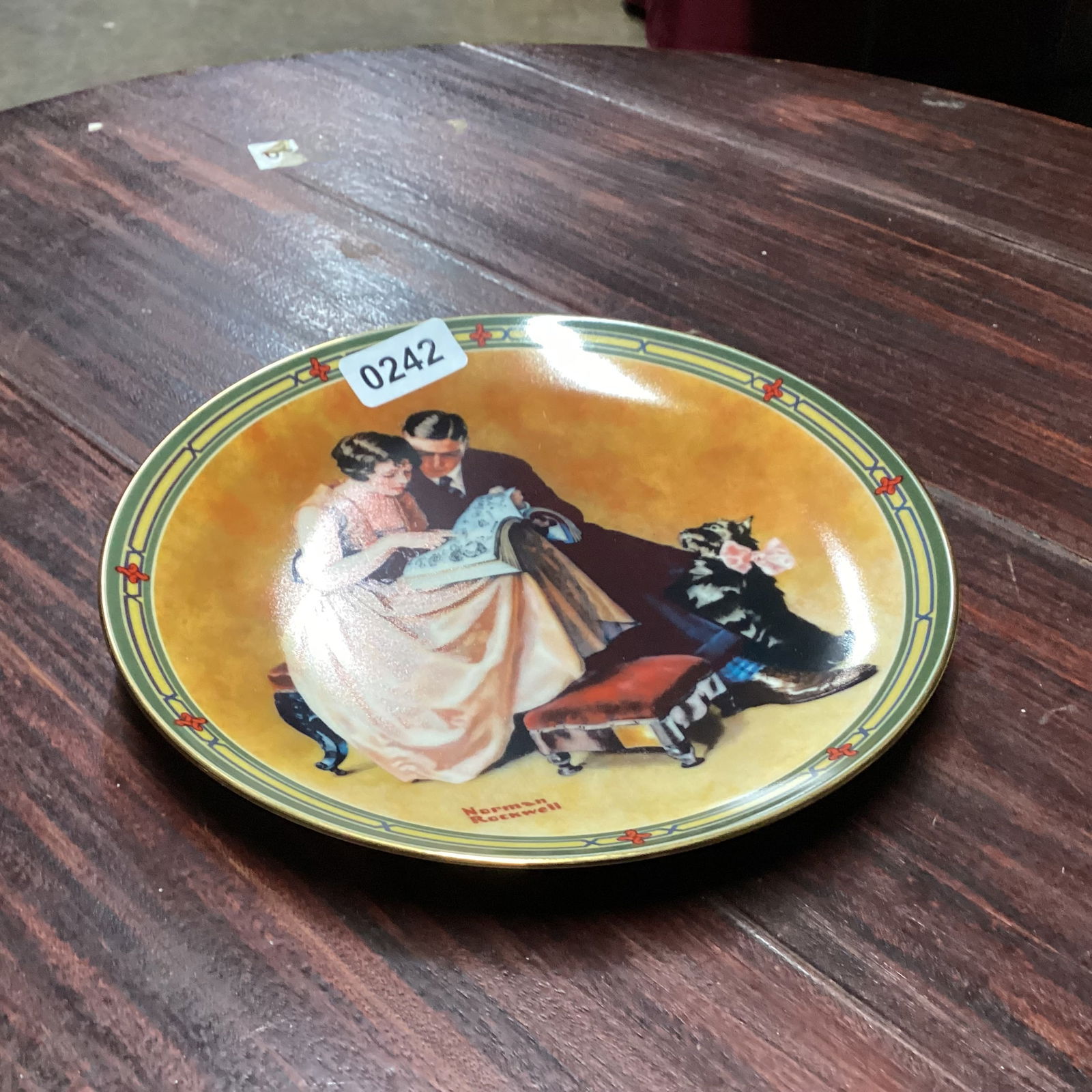 NORMAN ROCKWELL A COUPLE'S COMMITMENT COLLECTOR PLATE: 8 1/2" WIDE GOOD SHAPE