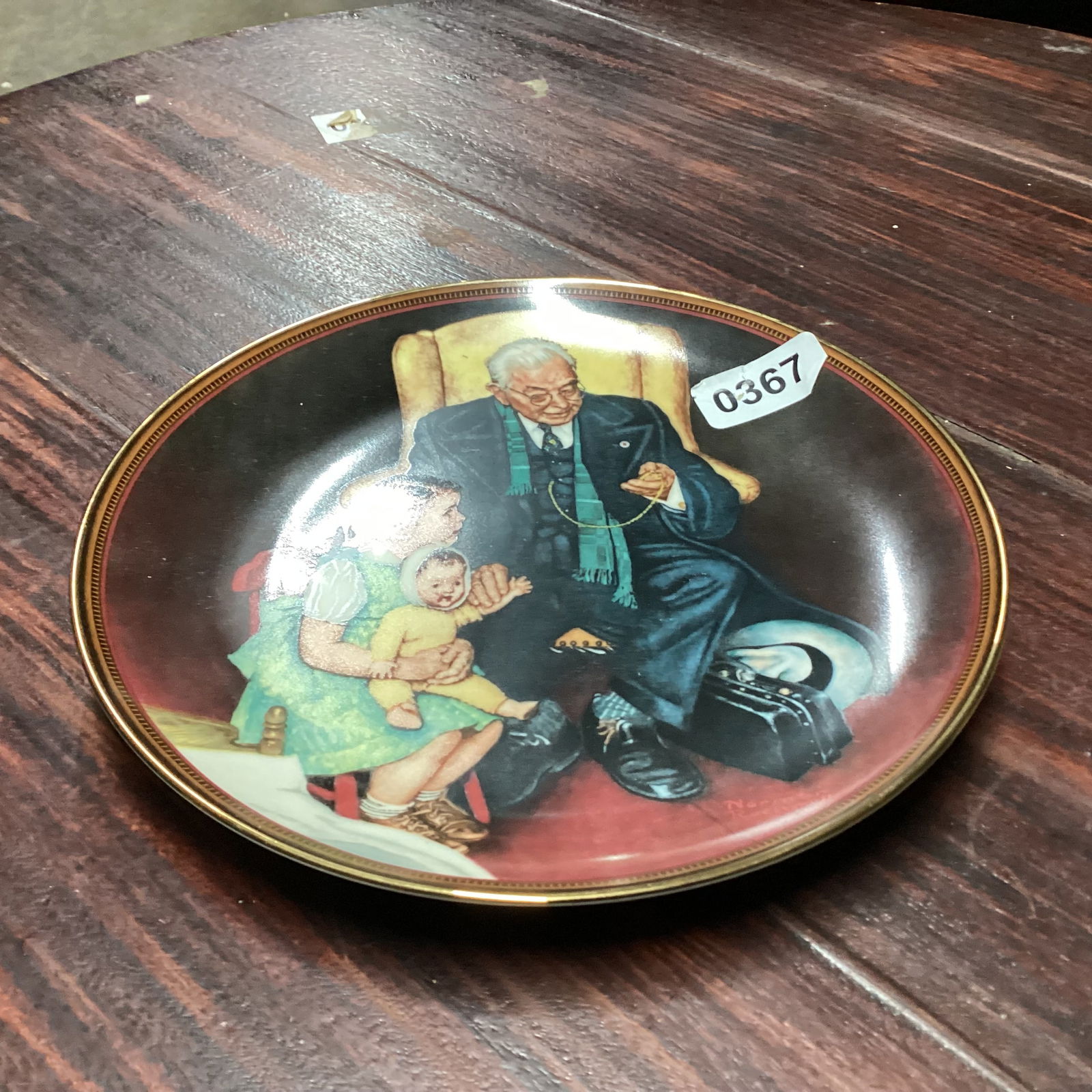 NORMAN ROCKWELL TENDER LOVING CARE COLLECTOR PLATE: 8 1/2 WIDE GOOD SHAPE