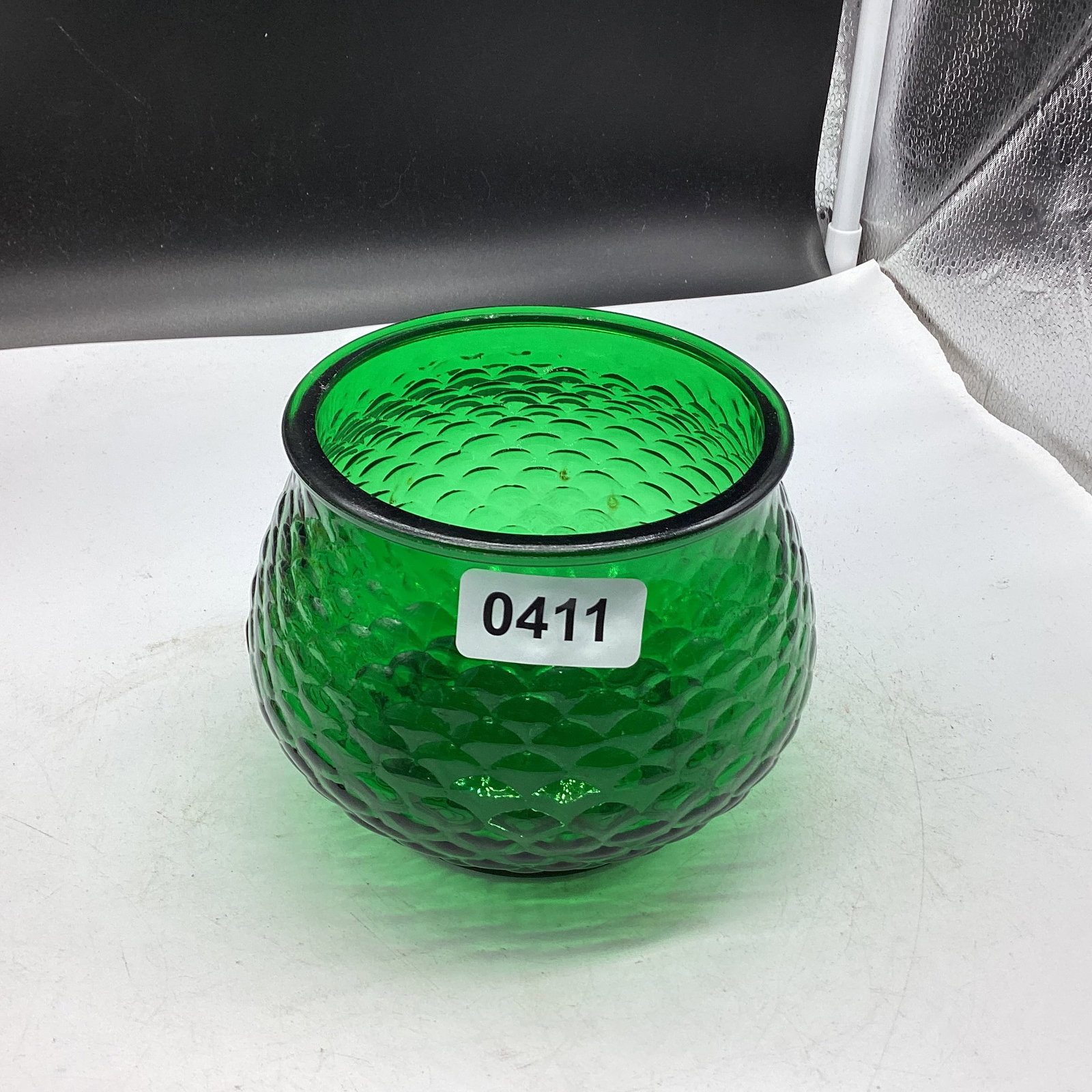 FOREST GREEN VASE CLEVELAND OHIO E. O. BRODY CO.: 4 1/2 X 4 1/2 GOOD SHAPE