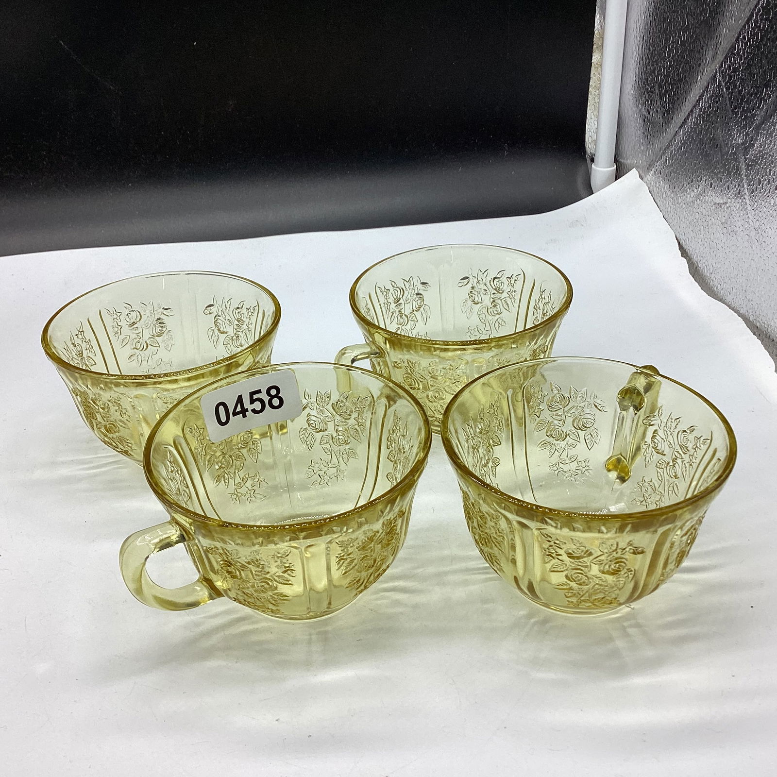 4 DEPRESSION CABBAGE ROSE CUPS (1 of 1)