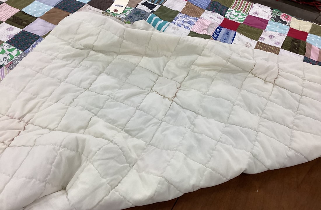 VINTAGE QUILT PATCH WORK PATTERN - 3