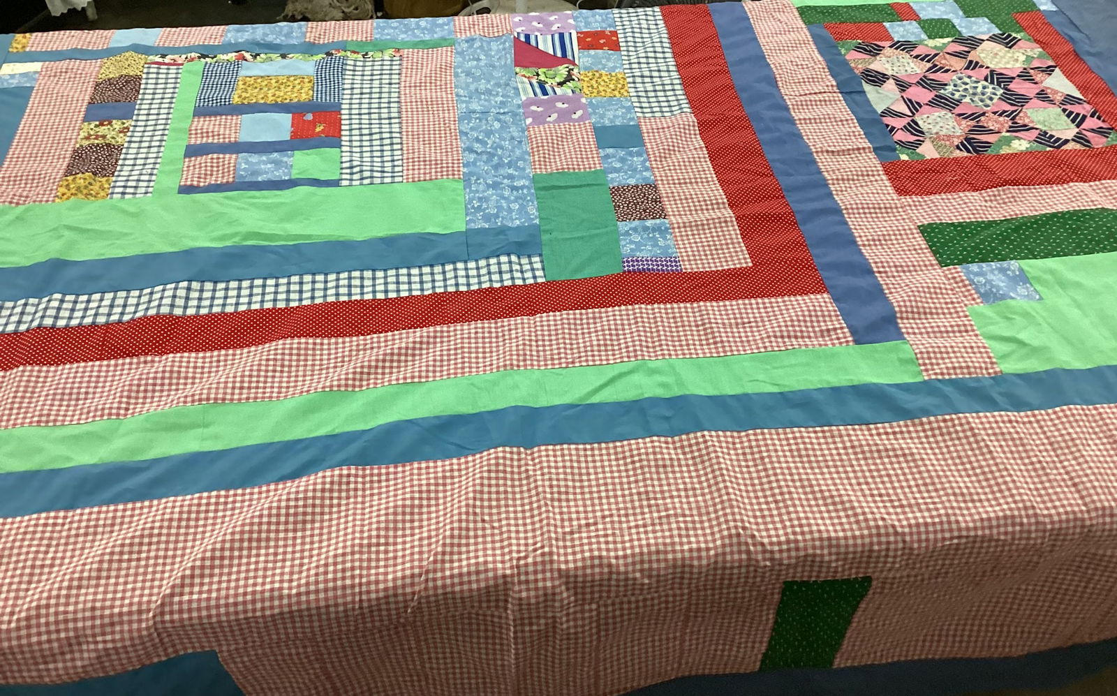 QUILT TOP (1 of 4)
