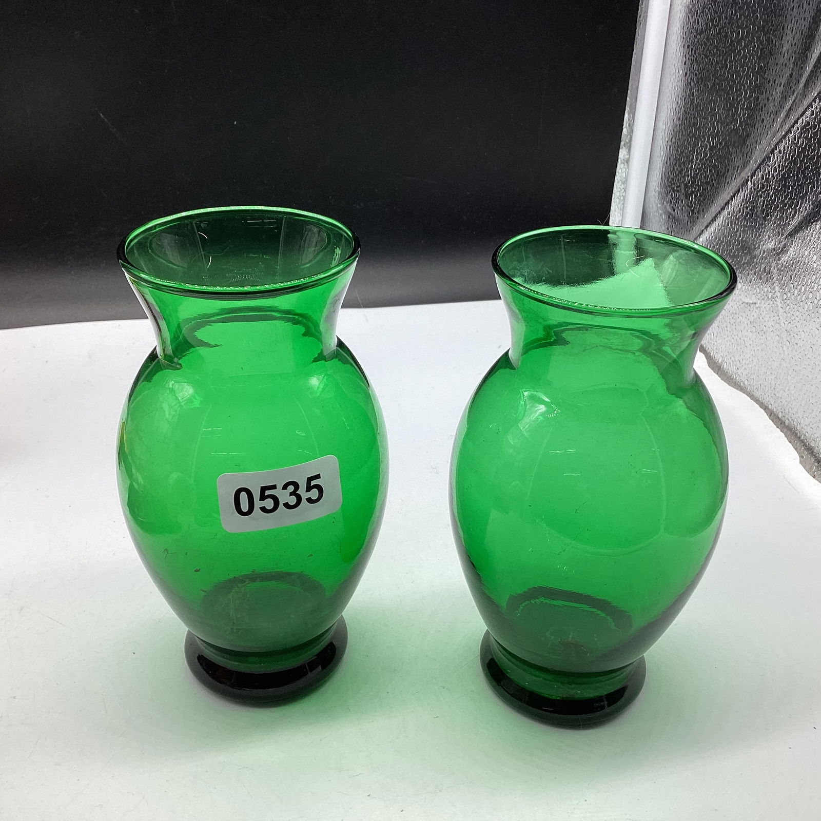 2 DEPRESSION FOREST GREEN VASES: 6 1/2' TALL GOOD SHAPE