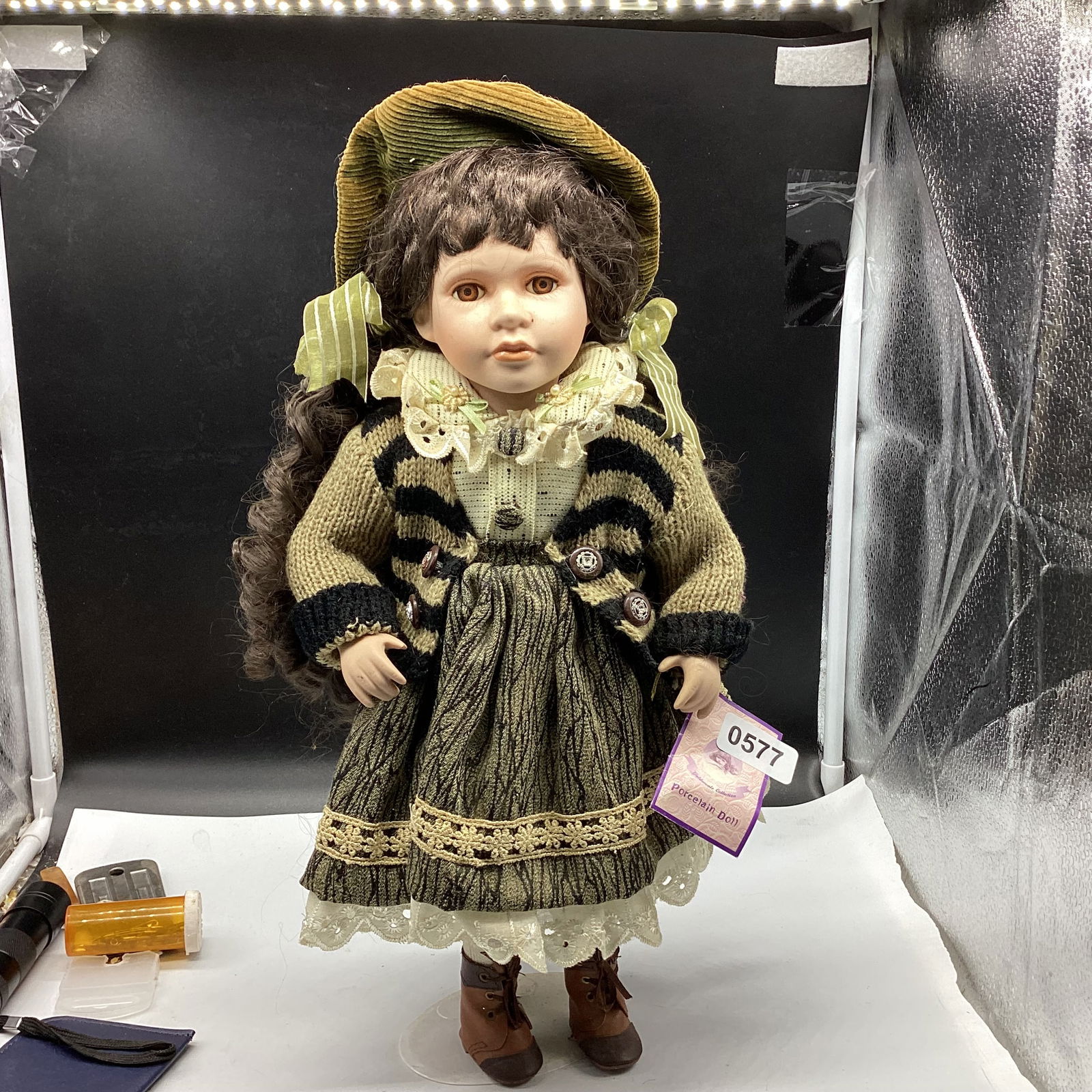 P[ORCELIAN DOLL ELIZABETH (1 of 1)