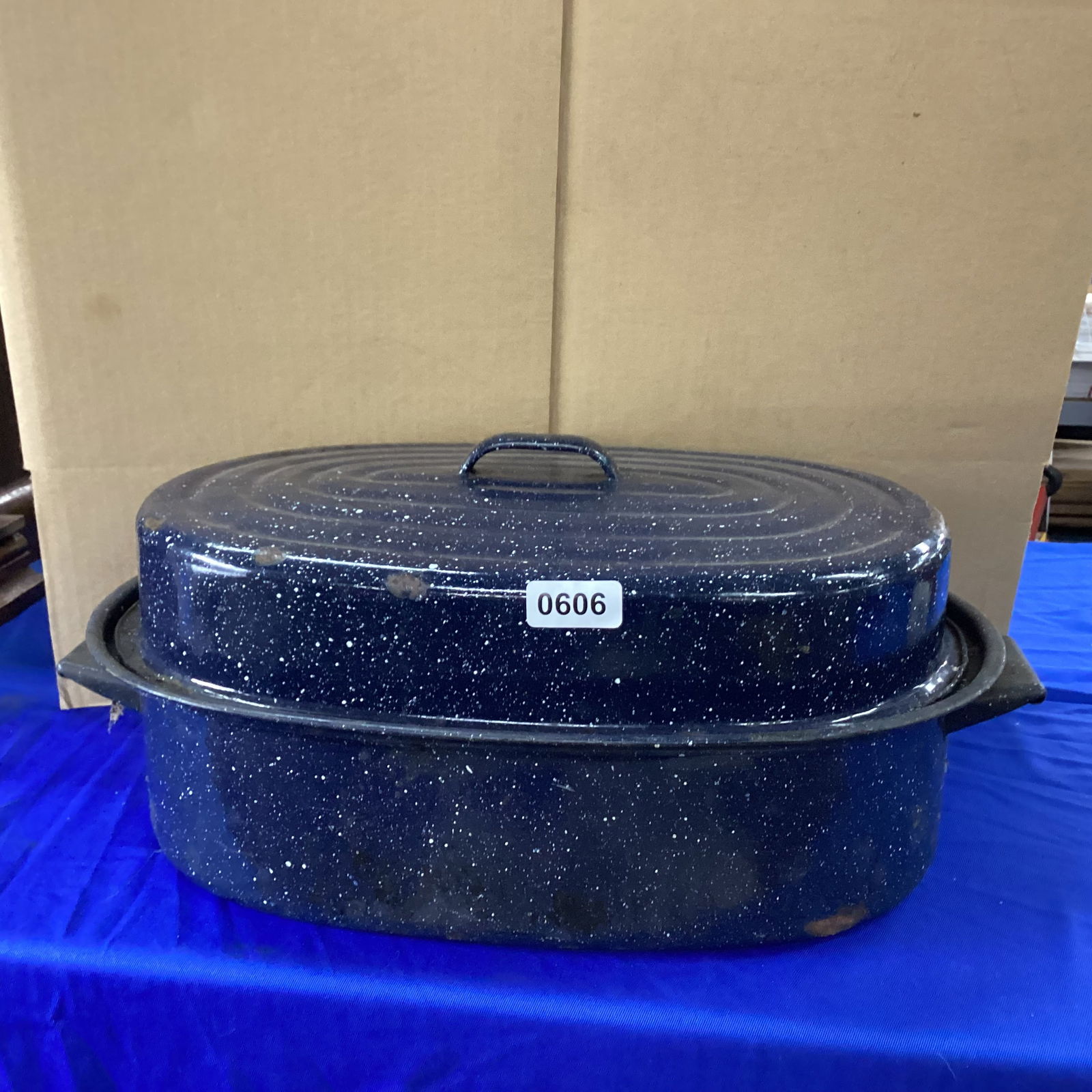 BLUE GRANTIE ROASTER: 7 X 19 USED CONDITION