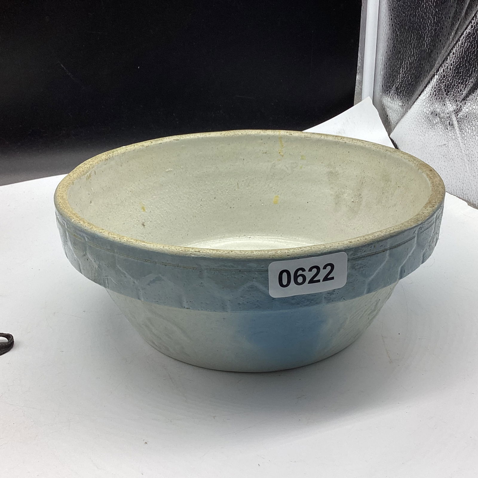 VINTAGE BLUE & WHITE STONEWARE APRICOTS & HONEY COMB BOWL: 3 3/4 X 9 1/4 GOOD SHAPE