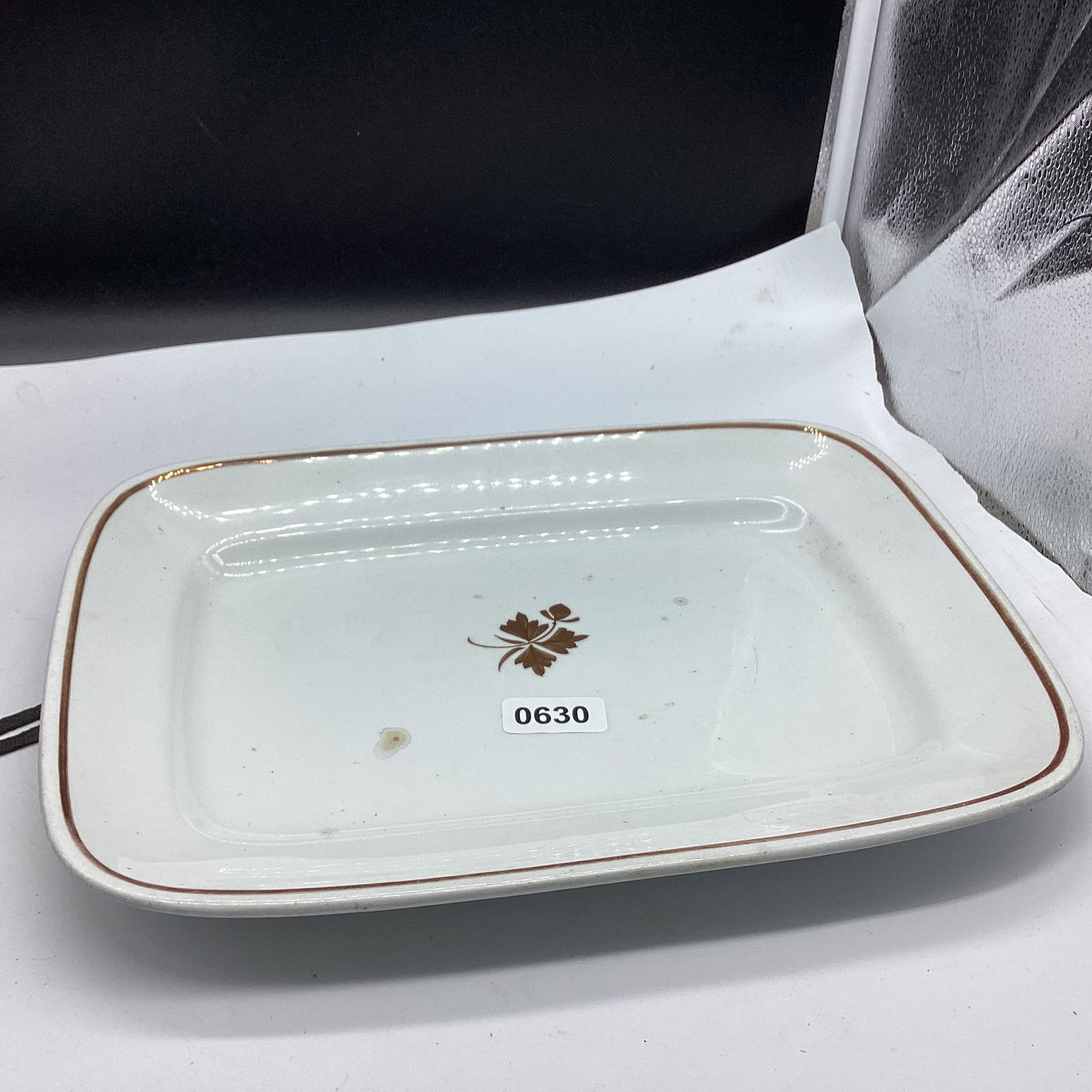 WEDGEWOOD TEA LEAF PLATTER