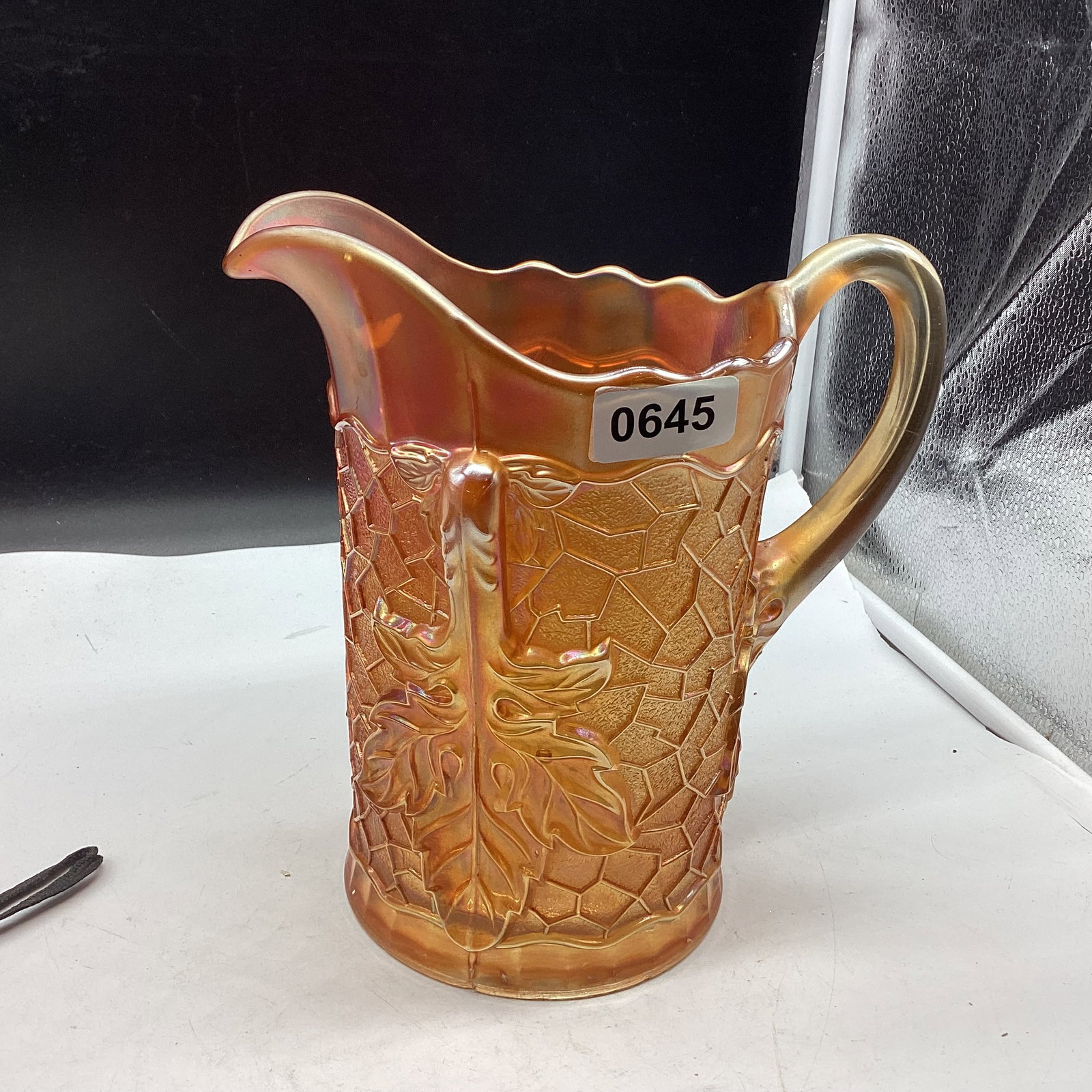 VINTAGE CARNIVAL MAPLE LEAF PATTERN PITCHER BY DUGAN: 8 1/2" TALL GOOD SHAPE