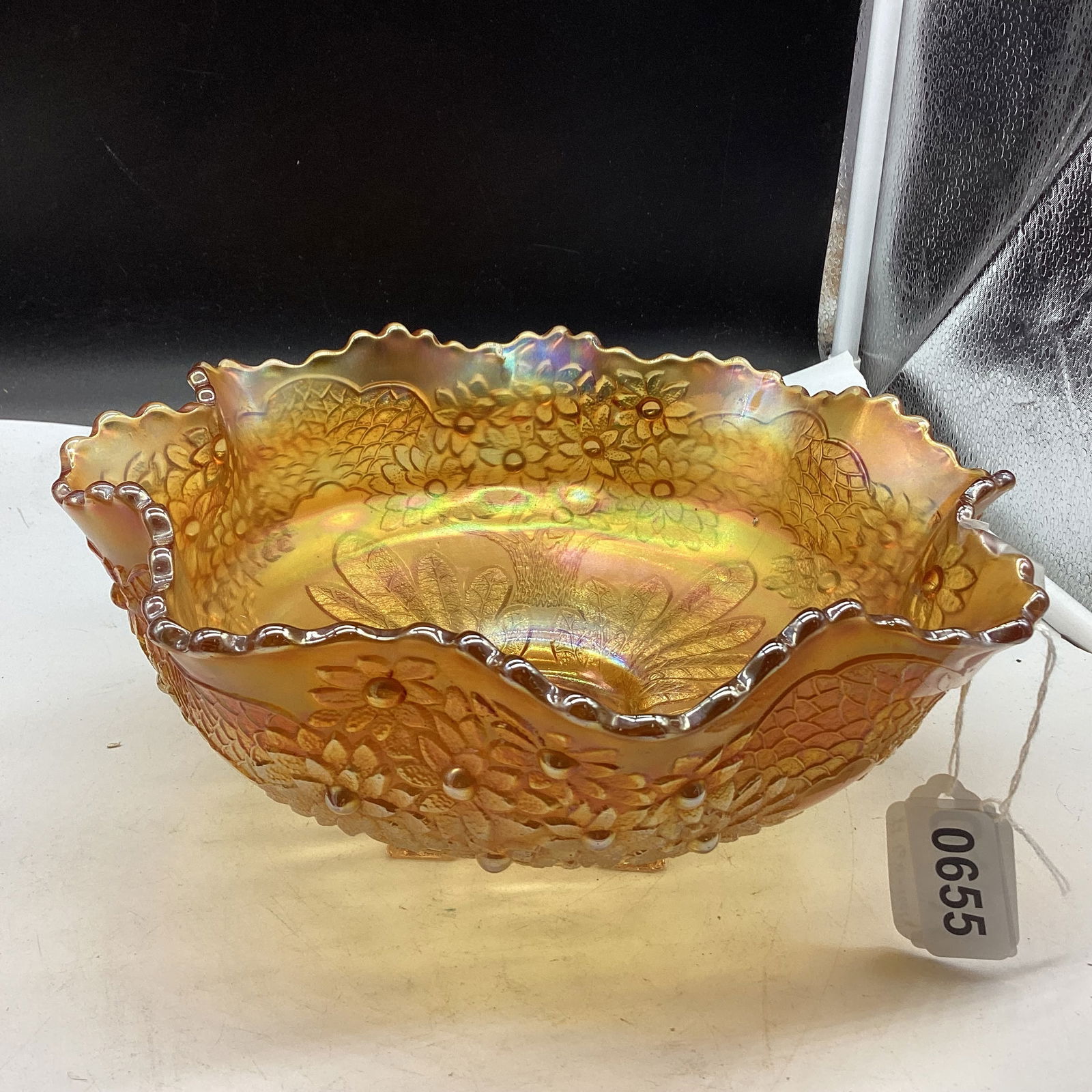 VINTAGE ORANGE TREE PATTERN 4 FOOTED CARNIVAL BOWL: 4 X 9 1/4 GOODSHAPE