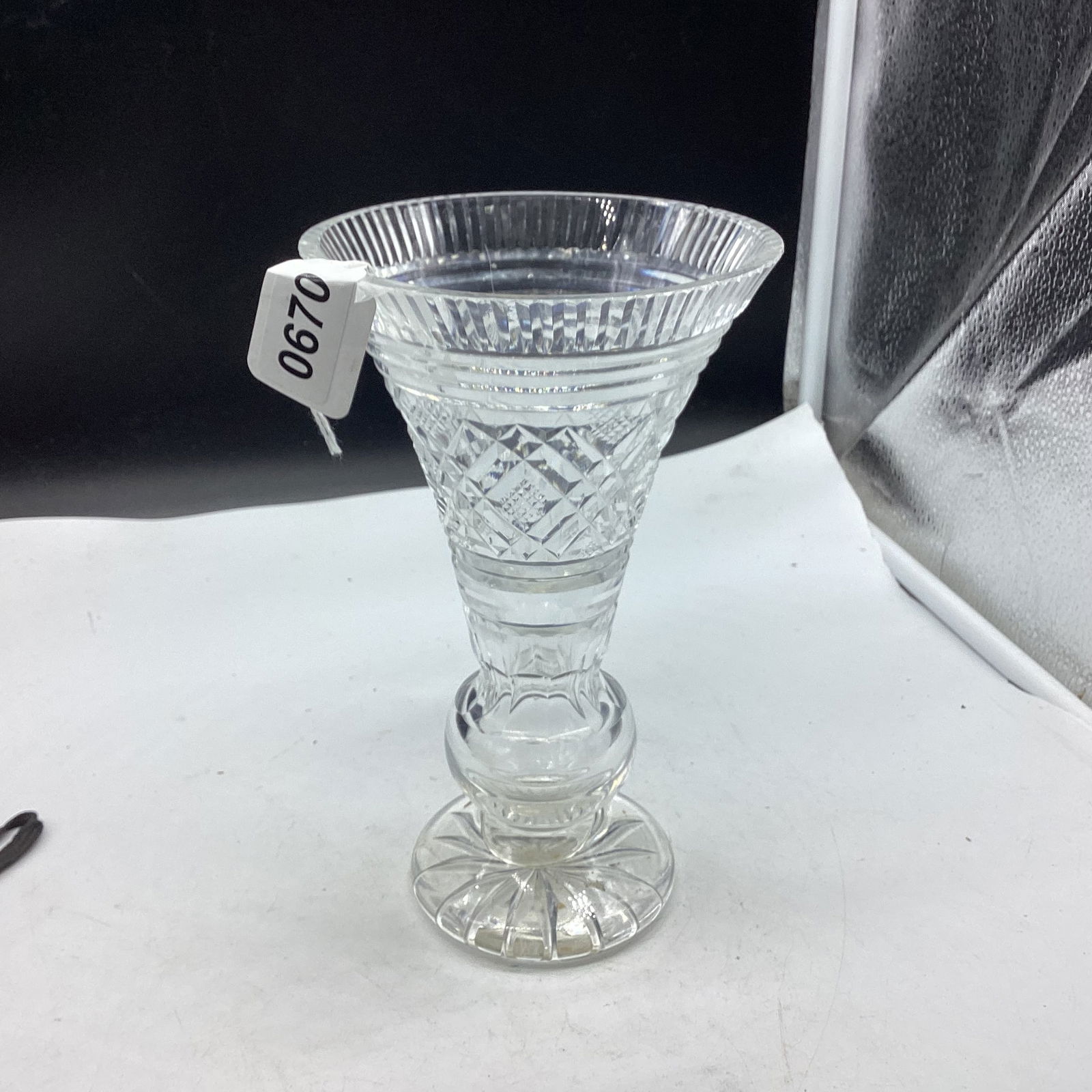 VINTAGE BRILLIANT CUT GLASS VASE SIGNED WATERFORD (1 of 3)