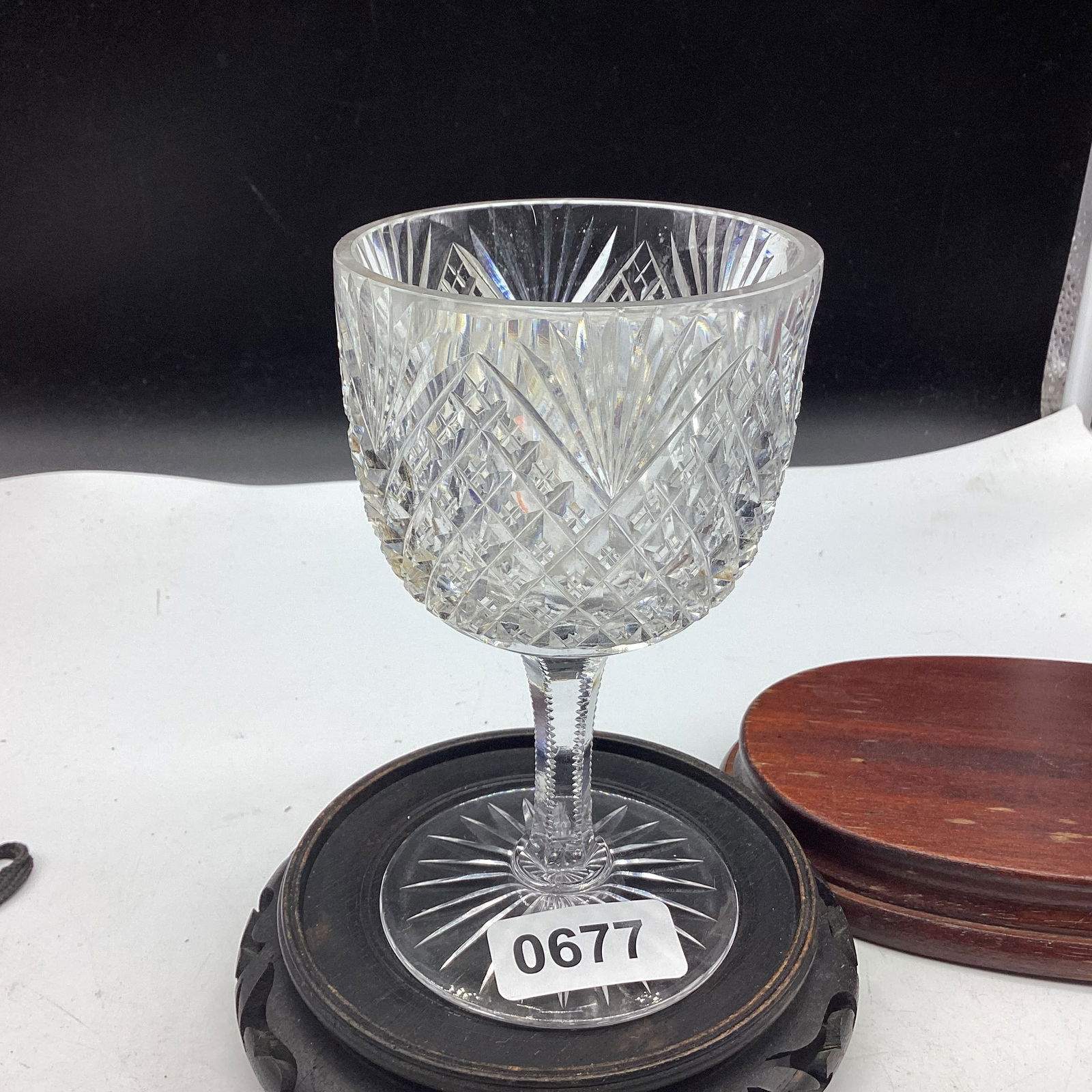VINTAGE BRILLIANT CUT GLASS WINE GOBLET (1 of 1)