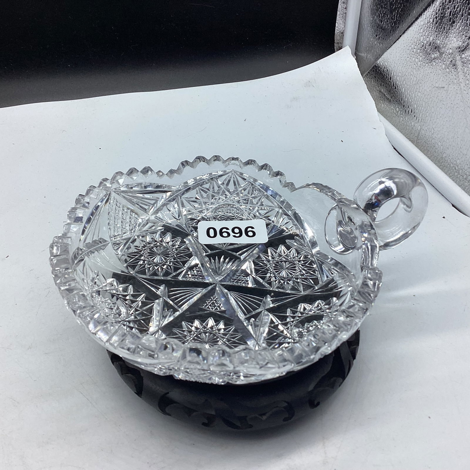 BRILLIANT CUT GLASS HAN DLED NAPPY SIGNED LIBBEY (1 of 1)