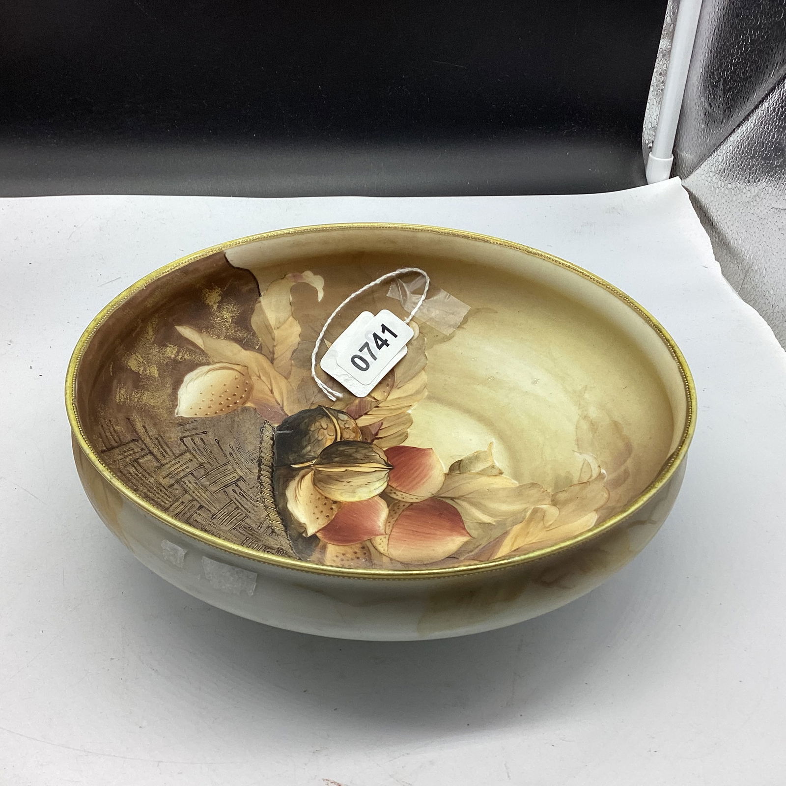 HAND PAINTED PORCELIAN NIPPON BOWL: 8 3/4" W GOOD SHAPE