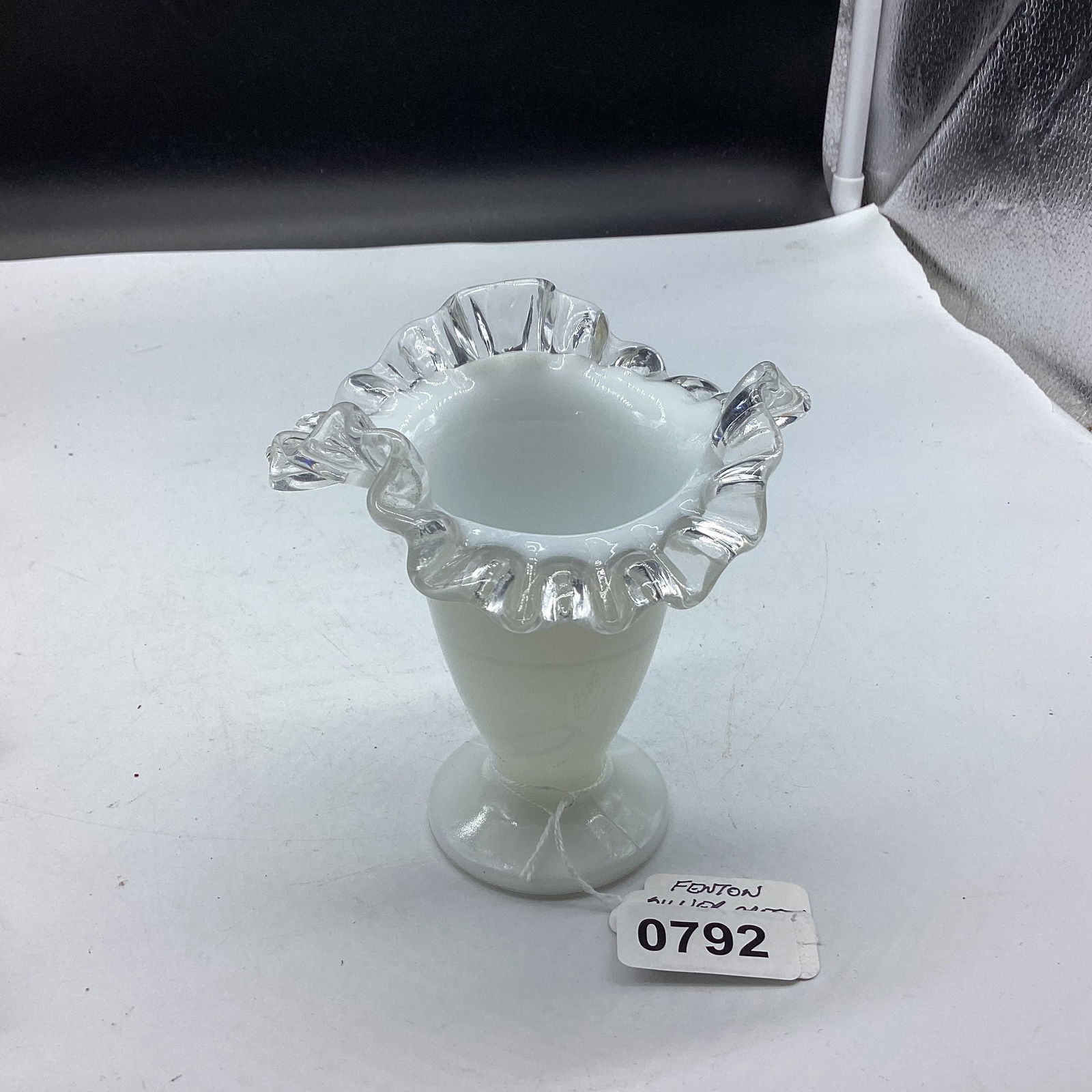 FENTON SILVERCREST VASE (1 of 1)