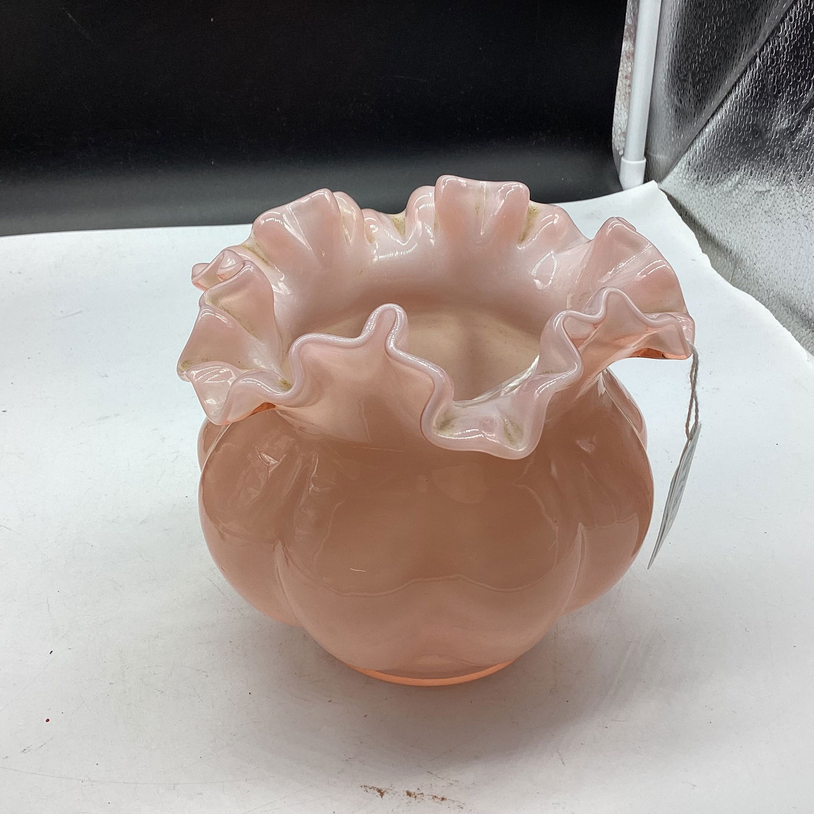 FENTON PEACH MELON OVERLAY VASE (1 of 1)