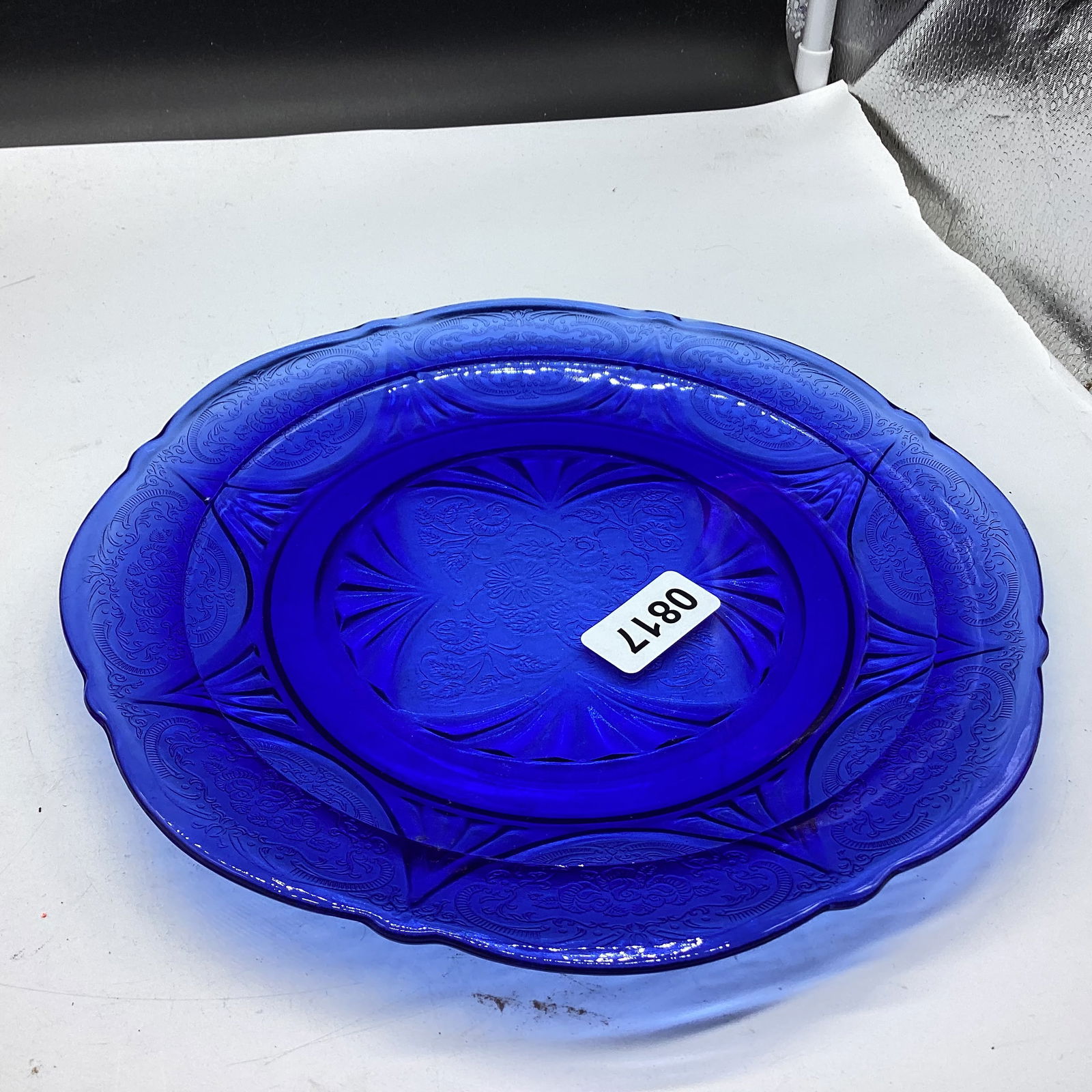 DEPRESSION BLUEROYAL LACE DINNER PLATE: 9 3/4 W GOOD SHAPE