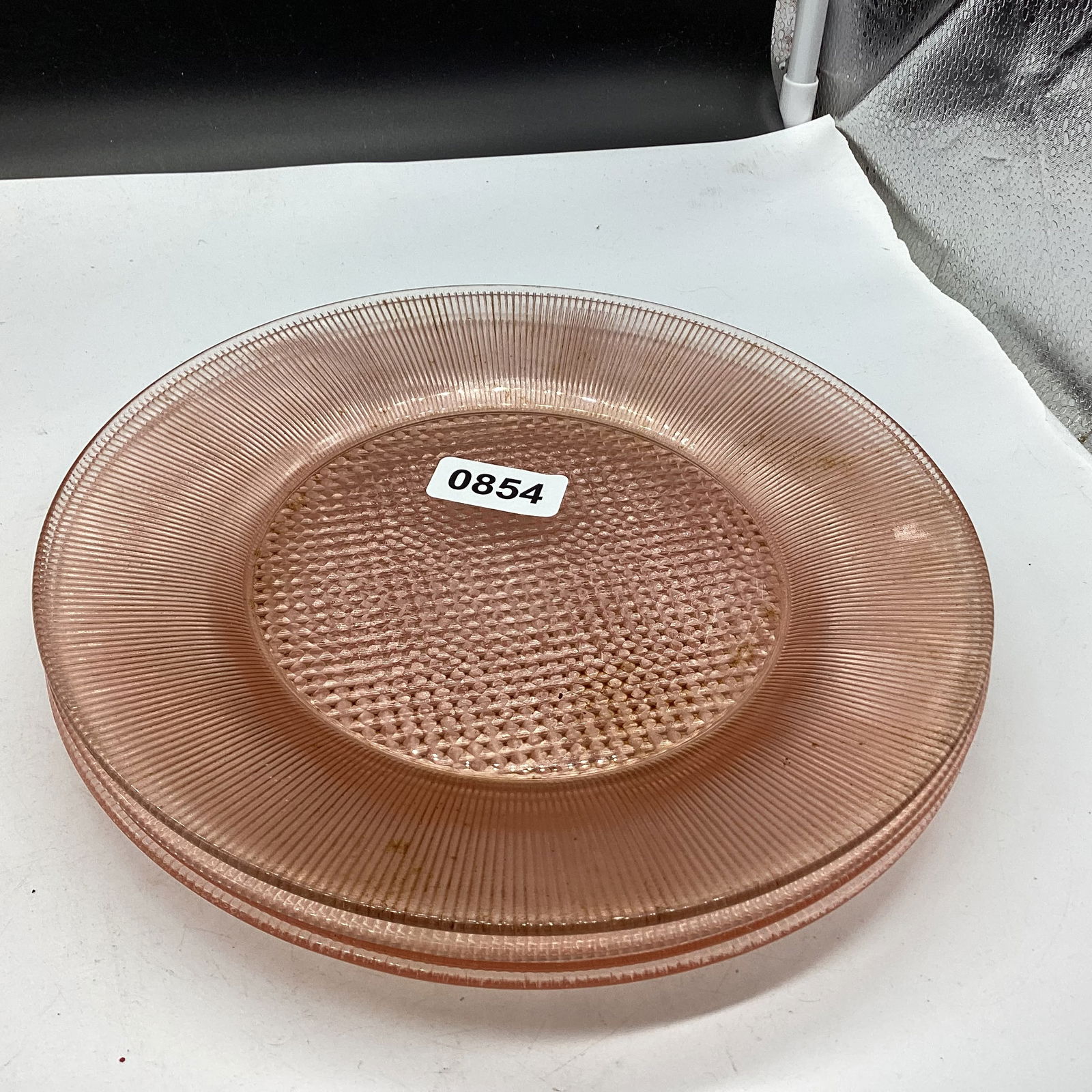 4 DEPRESSION HOMESPUN DINNER PLATES (1 of 1)