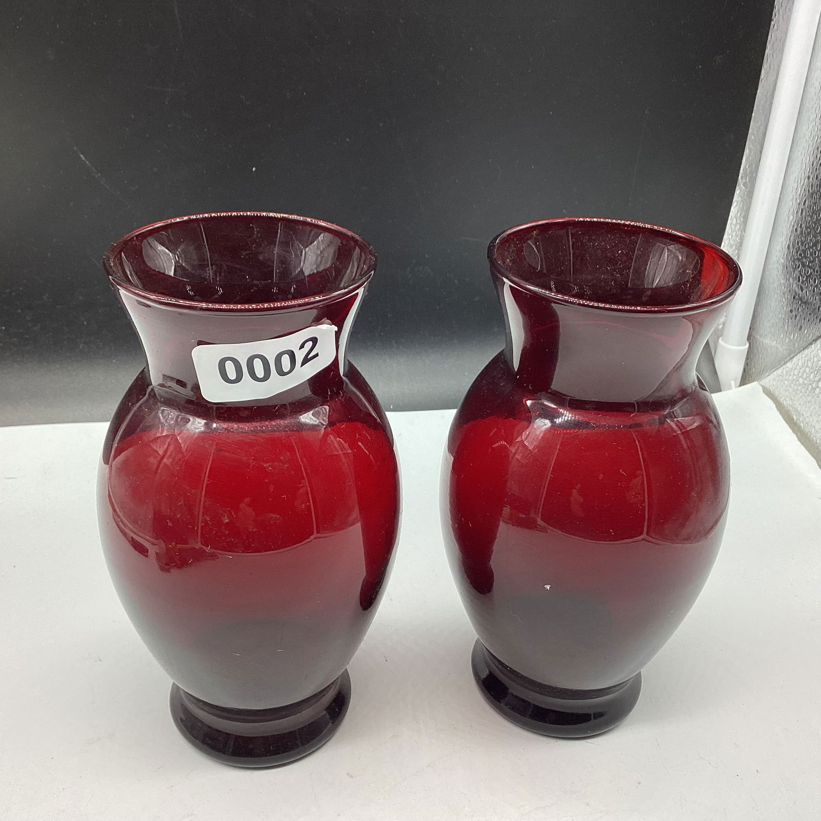 2 DEPRESSION ROYAL RUBY RED VASEA (1 of 1)