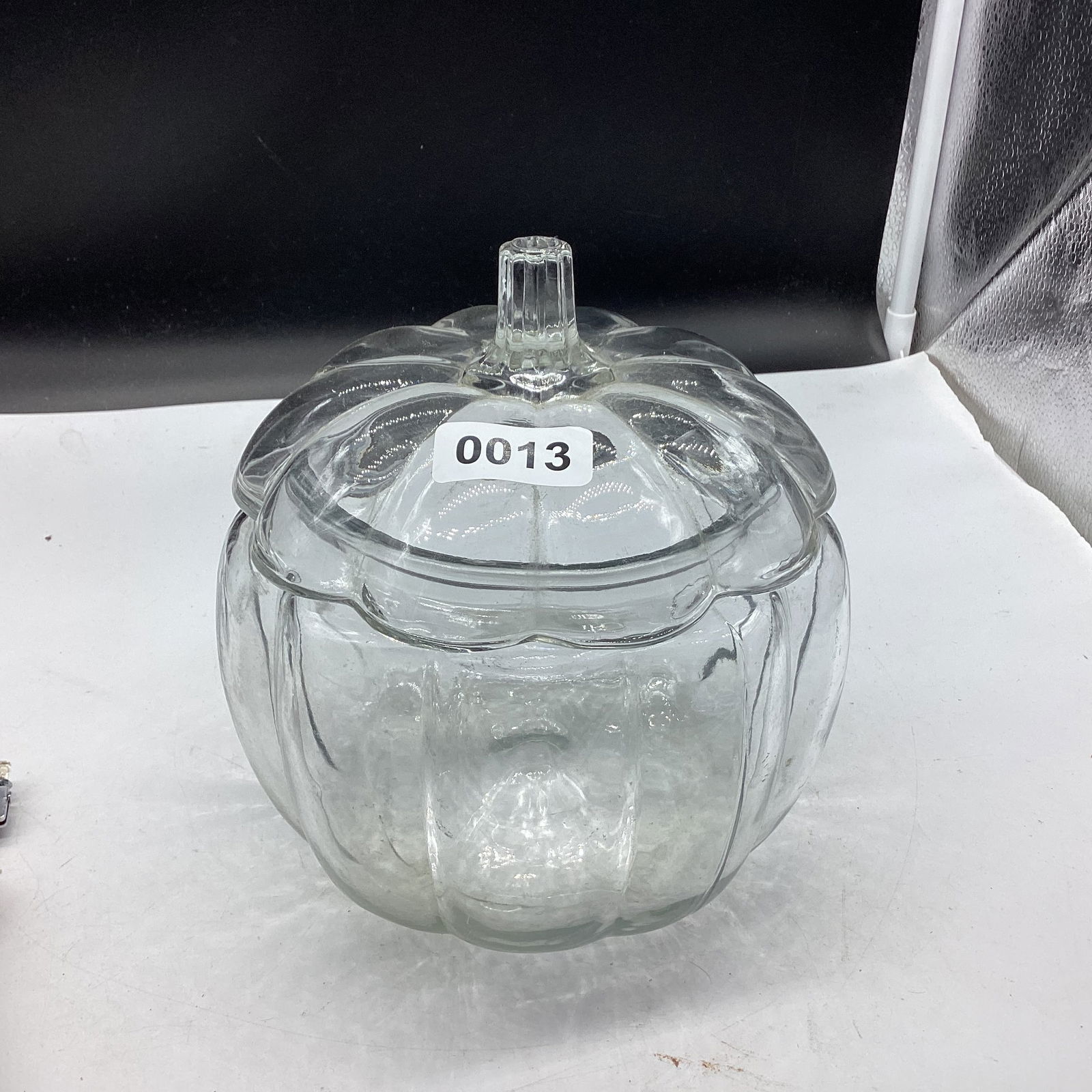 CLEAR CANISTER JAR W/LID (1 of 1)
