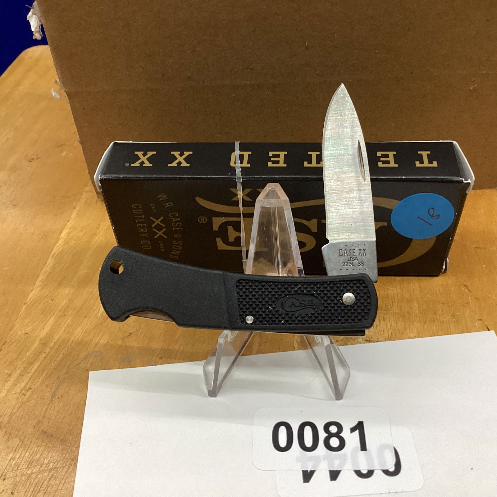 case xx 2022 nos case black caliber small lockback (1 of 2)