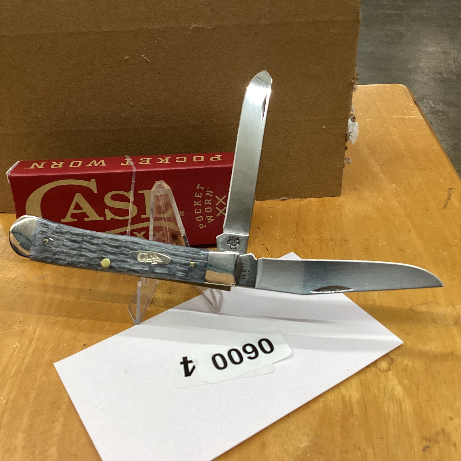 2025 case xx pocket worn grey bone crandall jig trapper: new in box