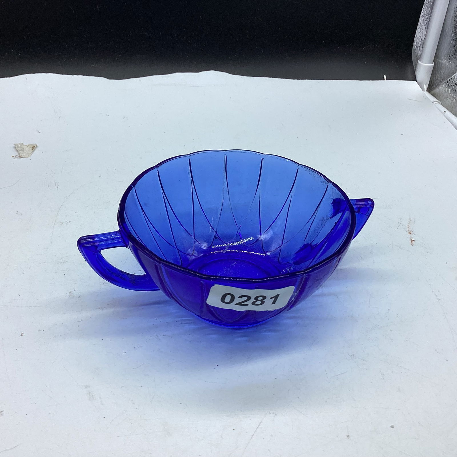 DEPRESSION NEWPORT HAIR PIN CREAM SOUP BOWL: 4 3/4 WIDE GOOD SHAPE