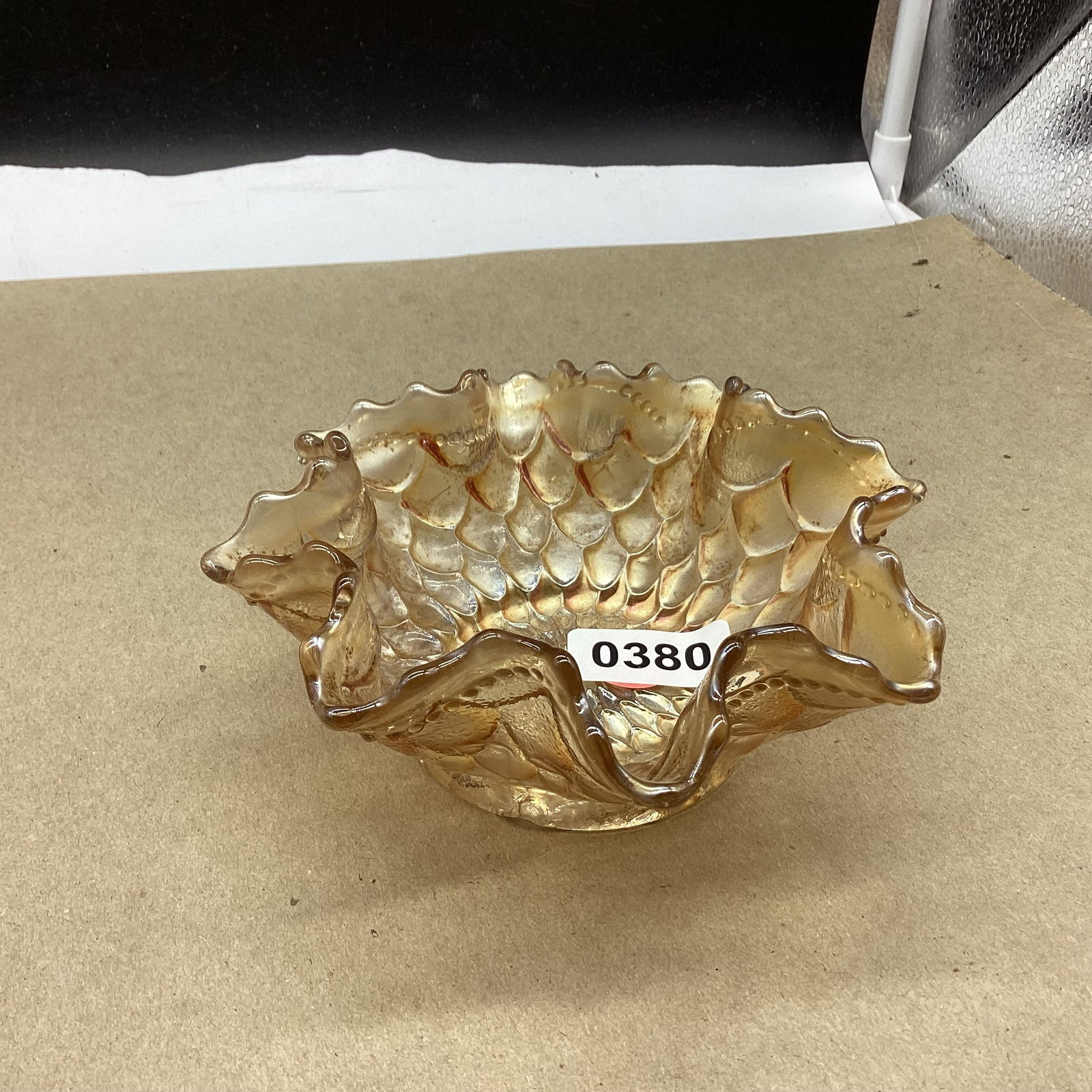 CARNIVAL GLASS BOWL: CHIP ON BOTTOM