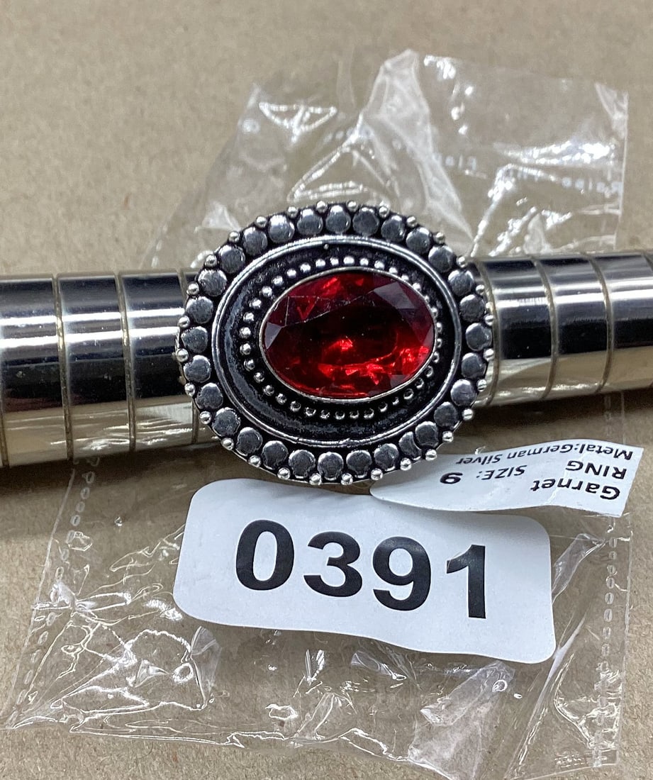 GERMAN SILVER RING GARNET STONE SIZE 9: GOOD SHAPE