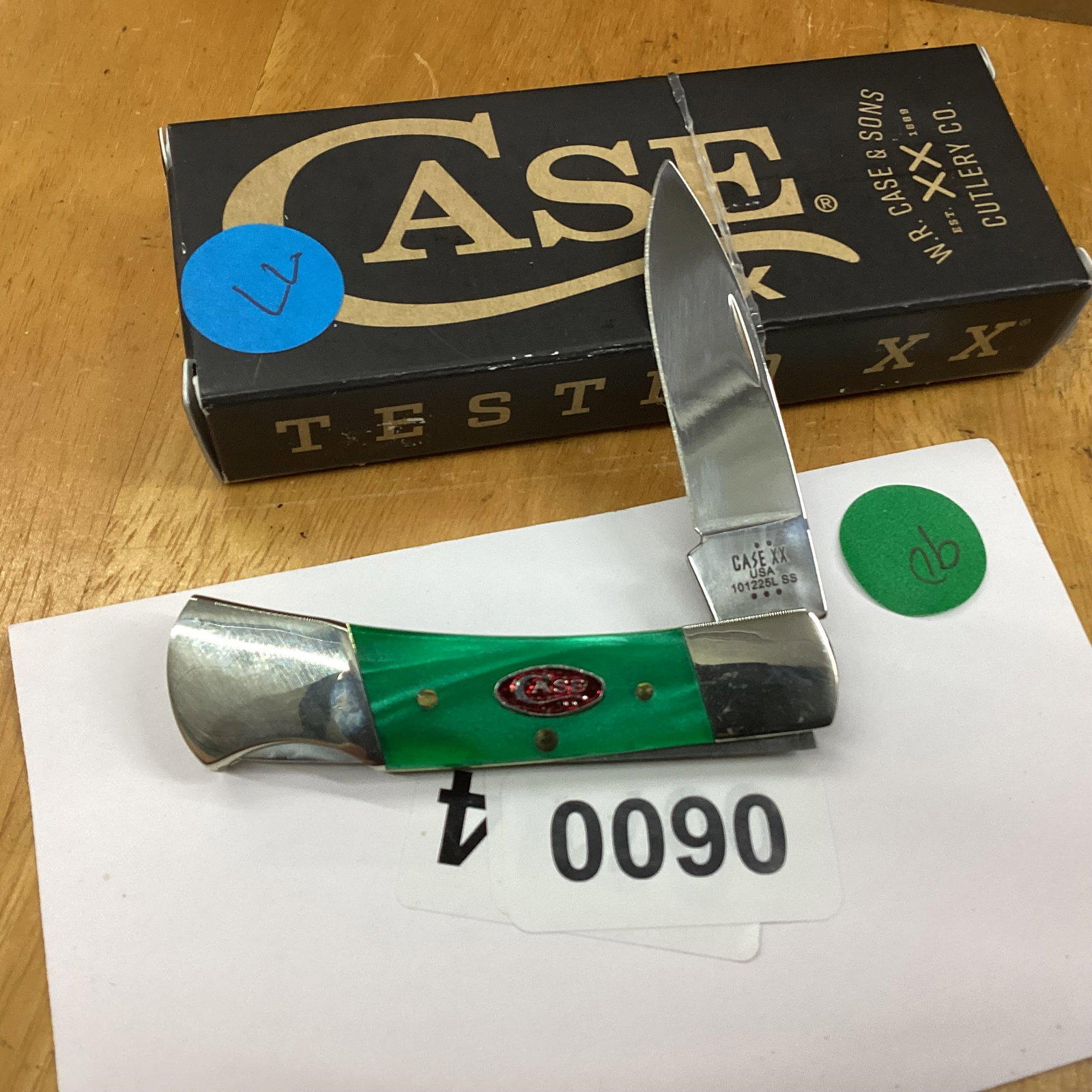 case xx 2025 green pearl kirknite small lockblade: new in box