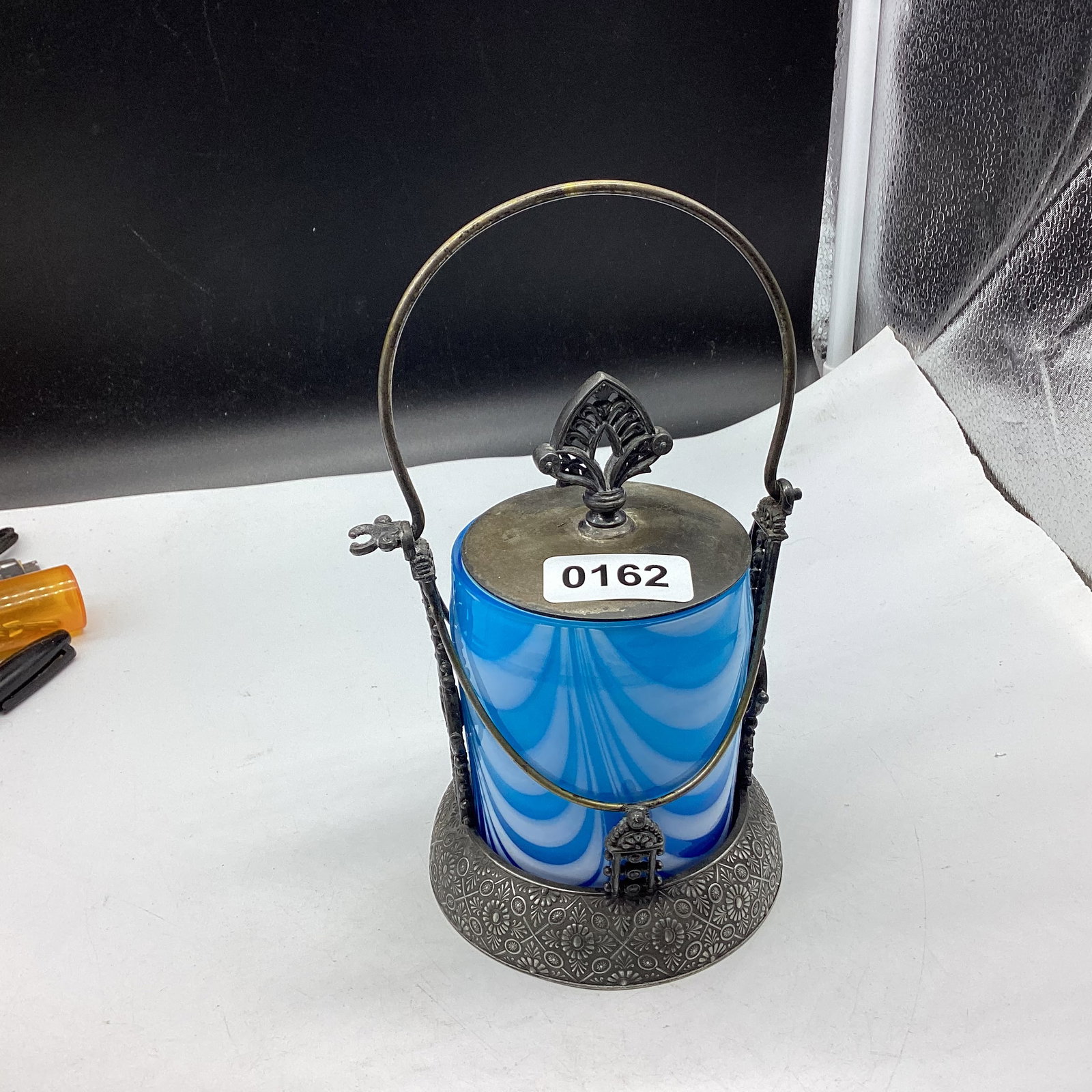 VICTORIAN ART SLAG GLASS PICKLE CASTER IN SILVERPLATED HOLDER: 8 1/2" T X 4 3/4" W GOOD SHAPE