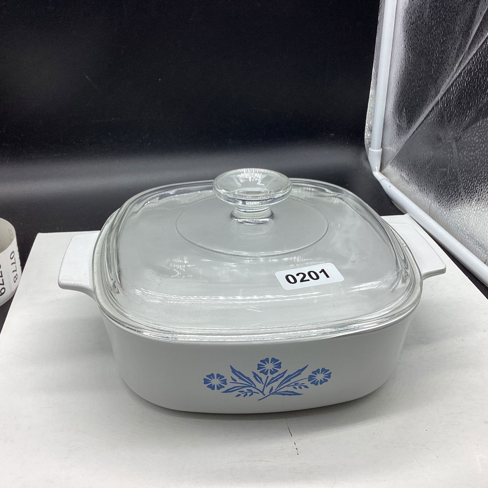 BLUE CORNFLOWER CORNING BAKING DISH: 2.9 QUARTS GOOD SHAPE
