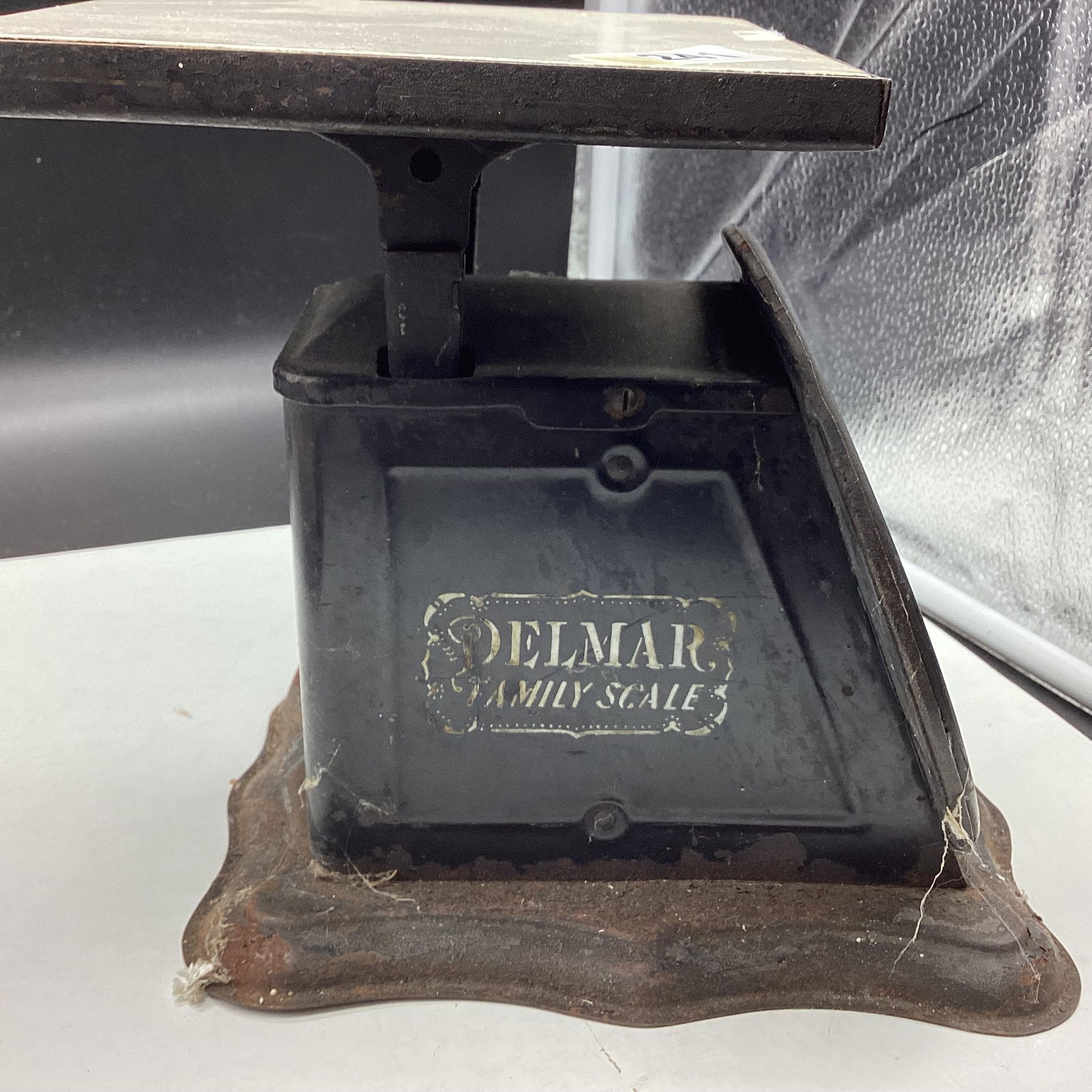 VINTAGE RUSTIC TABLE TOP KITCHEN SCALE - 2