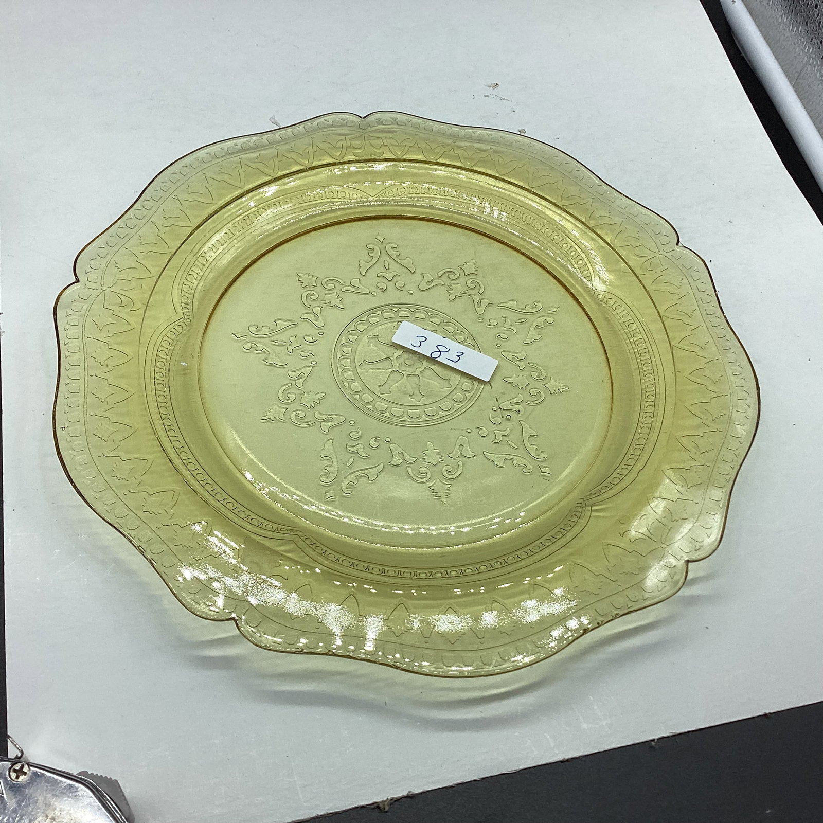 DEPRESSION PATRICAN OR SPOKE PLATE: 11" WIDE GOOD SHAPE