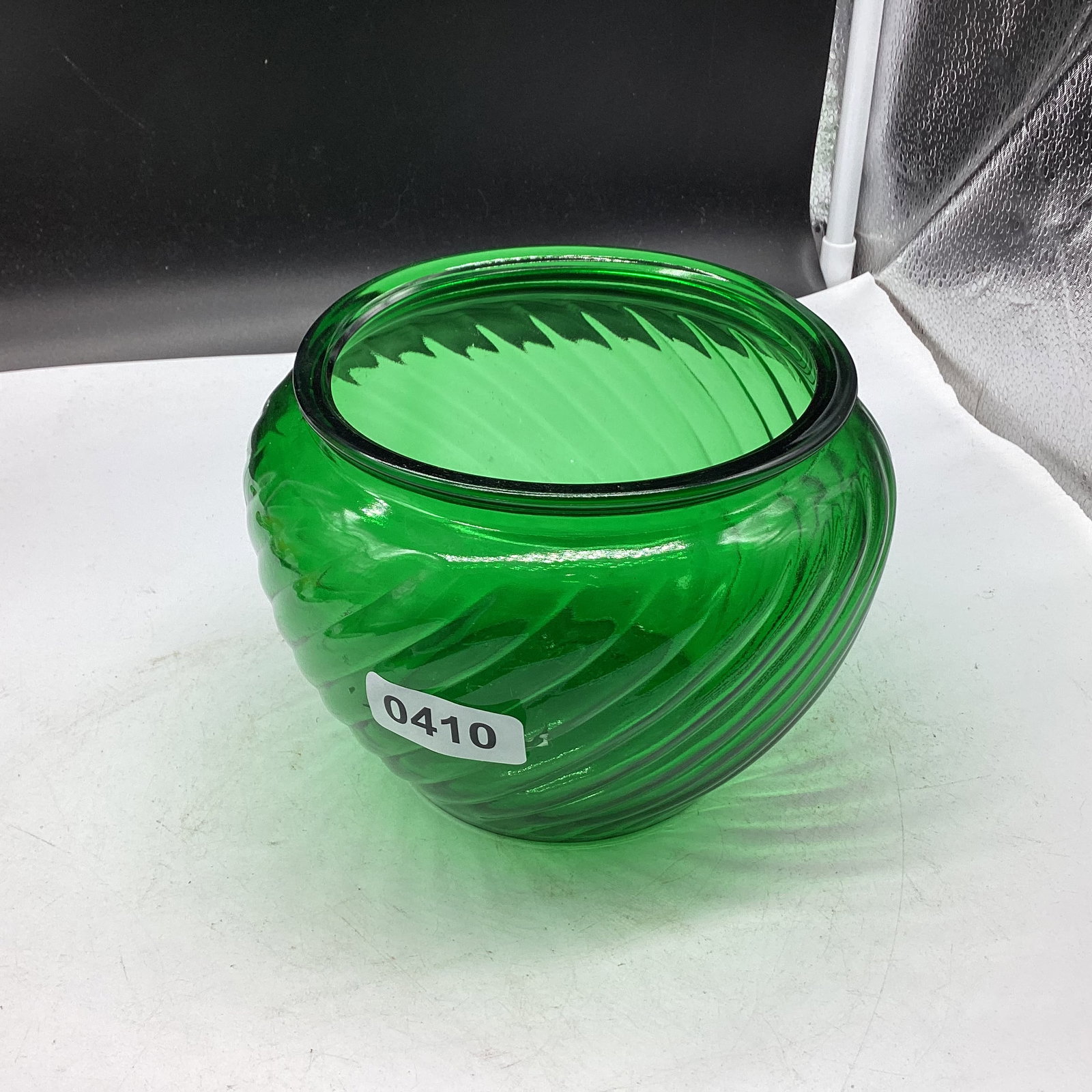 FOREST GREEN VASE CLEVELAND OHIO: 5 1/4 X 5 1/4 GOOD SHAPE