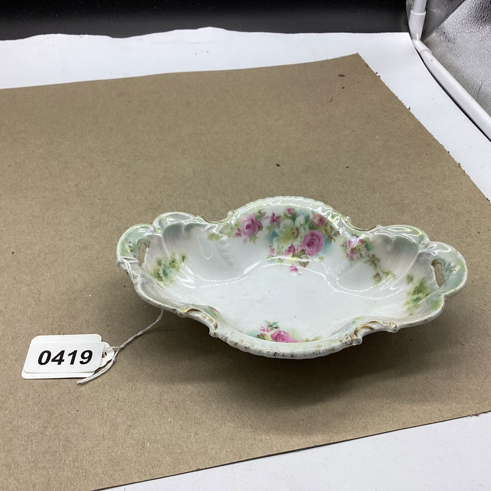 R. S. PRUSSIA. PORCELIAN HAND PAINTED RELISH DISH: 5" X 7" GOOD SHAPE