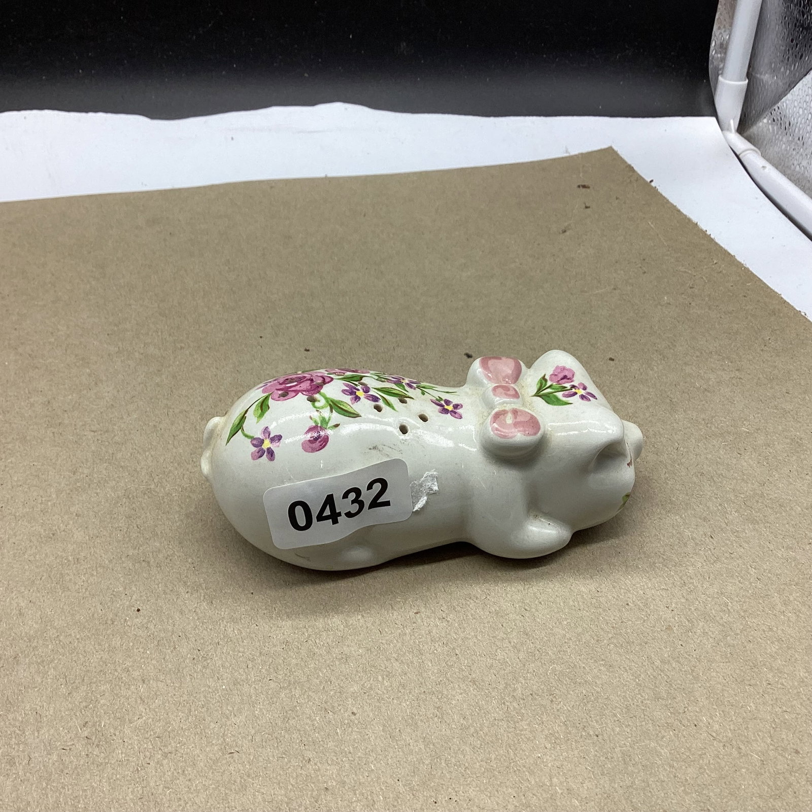 1978 CARAMARTE AVON POTPOURRI HOLDER MADE IN BRTAZIL: 1 3/4 X 5 GOOD SHAPE