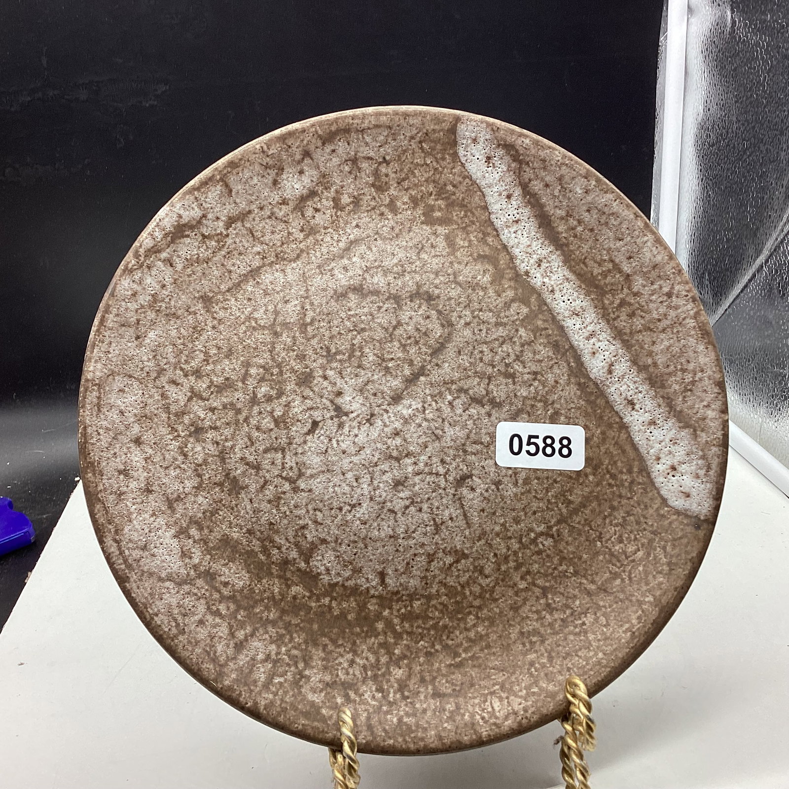 PETERS POTTERY PLATE MADE IN MT BAYOU, MS: 10 1/4" WIDE GOOD SHAPE