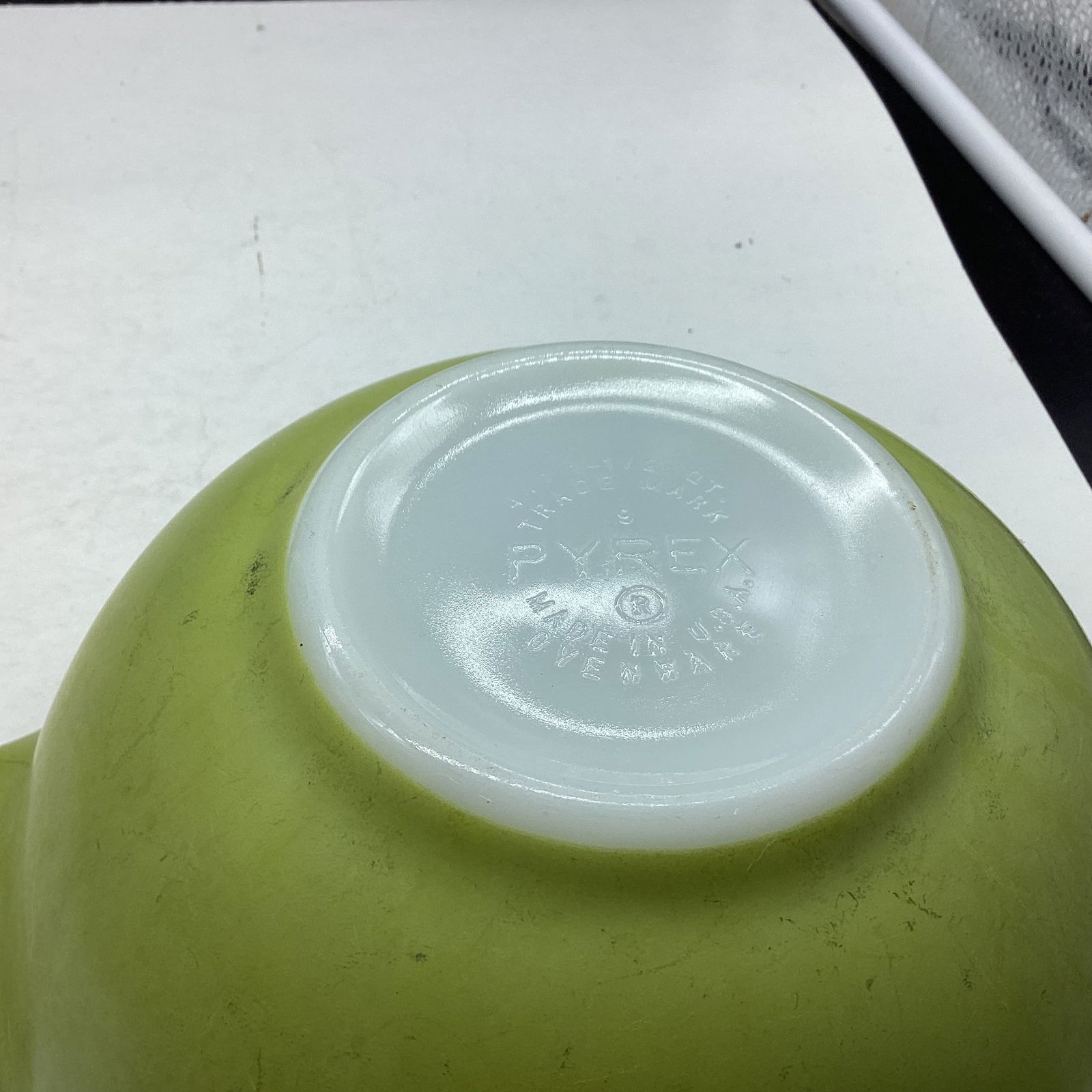 PYREX MIXING BOWL - 2