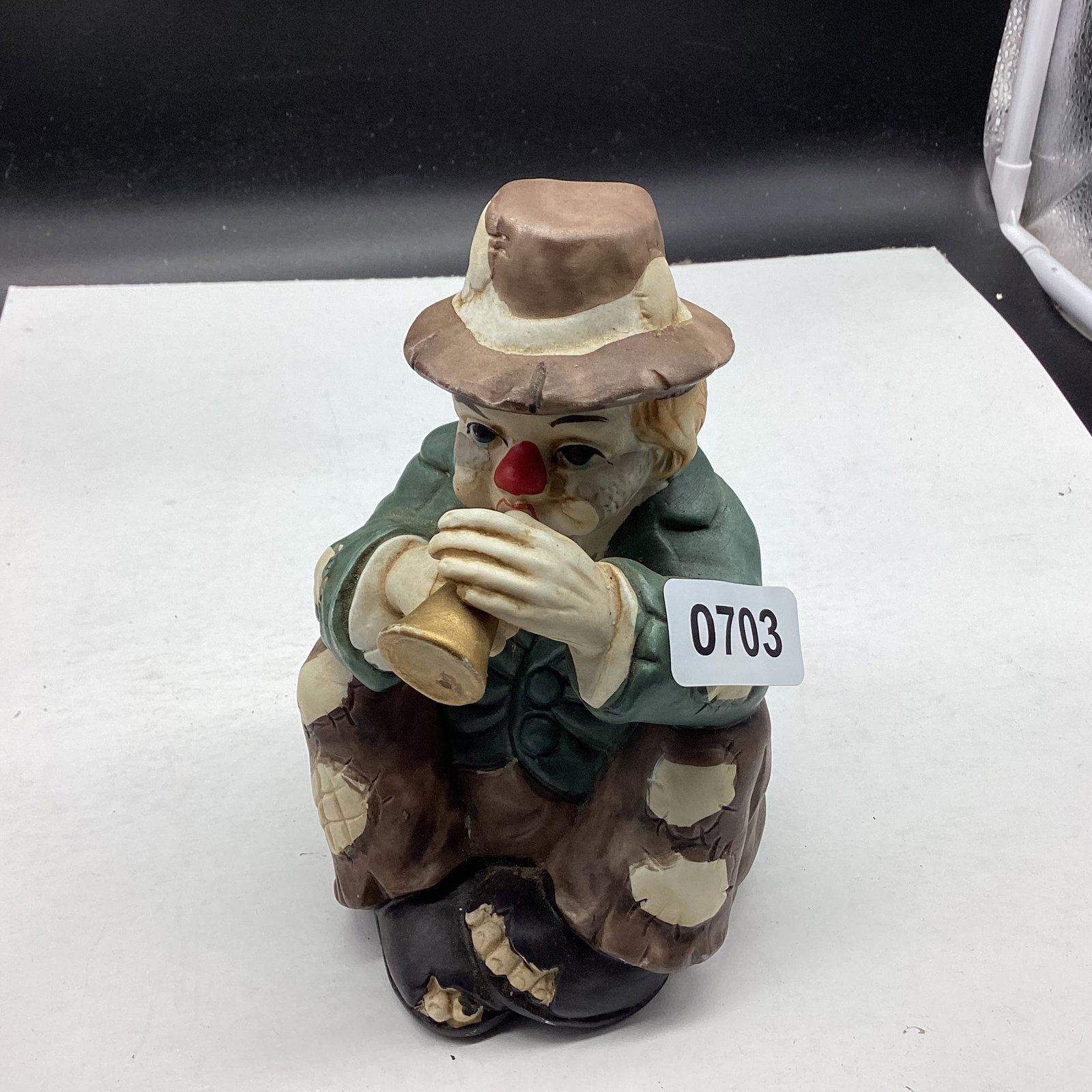 HO BO CLOWN MUSIC BOX 1988: 6" TALL GOOD SHAPE