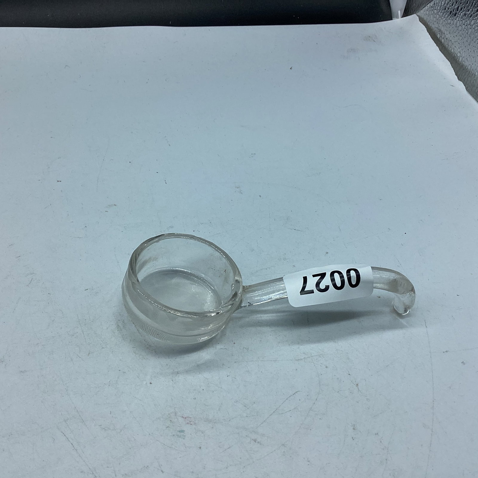 CRYSTAL SALUCE LADLE W/FLOWER DESIGN IN BOTTOM: 5" LONG GOOD SHAPE