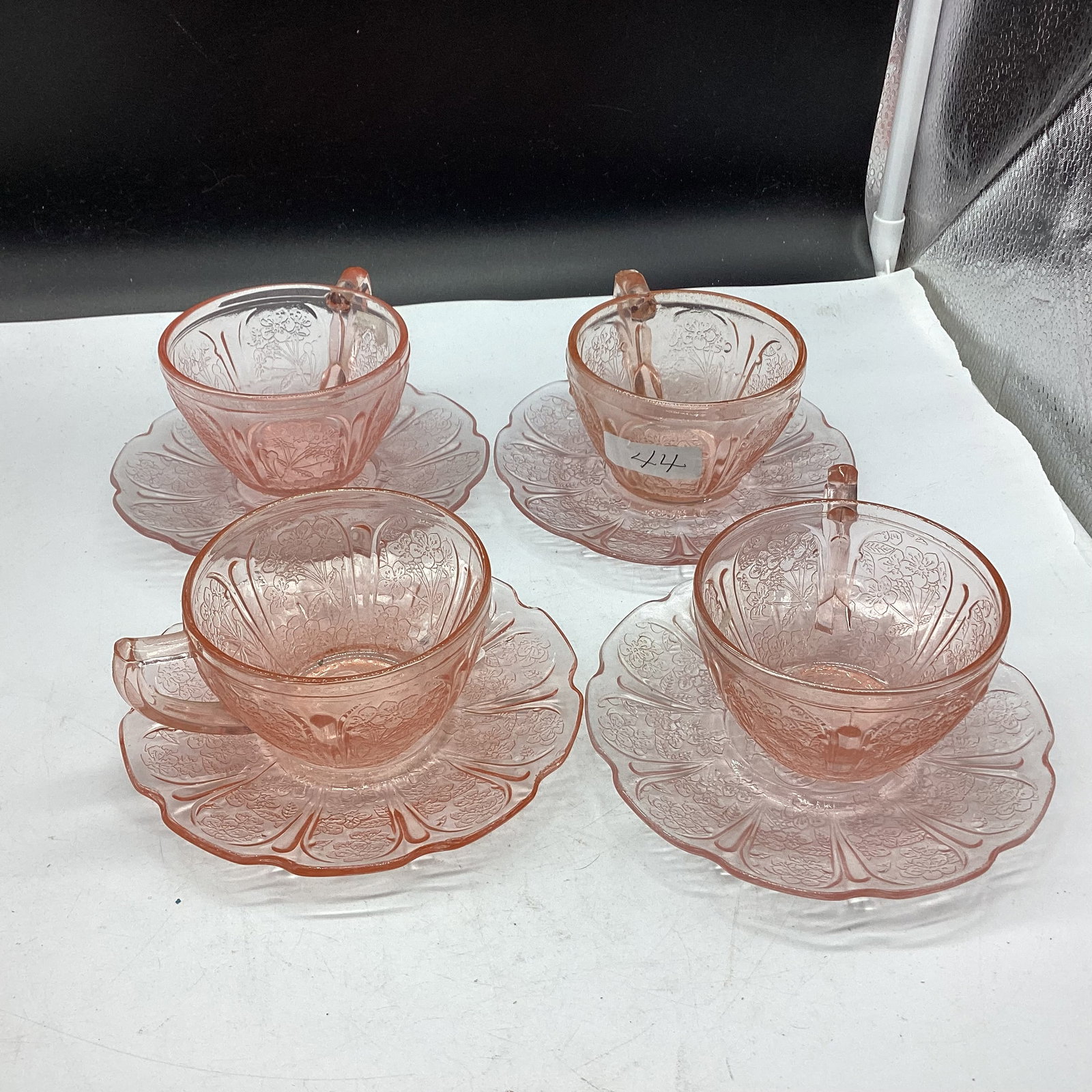 4 DEPRESSION CHERRY BLOSSOM CUP & SAUCERS: GOOD SHAPE