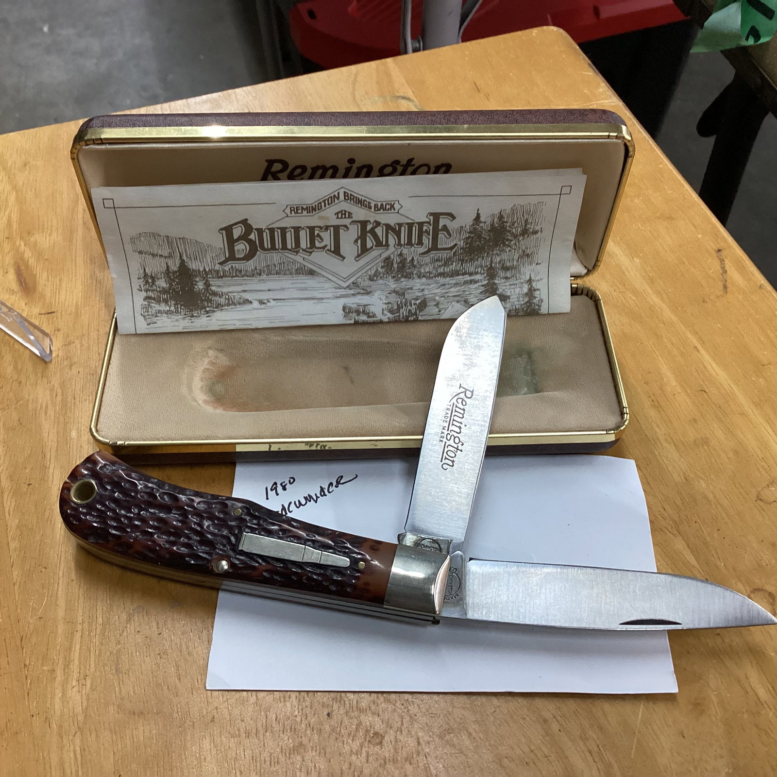 1980 REMINGTON R1123 BULLET KNIFE DELRIN HANDLES - 2