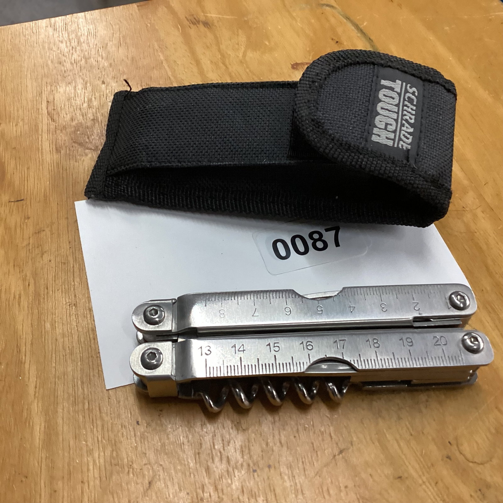SCHRADE TOUGH MULTI TOOL (1 of 3)