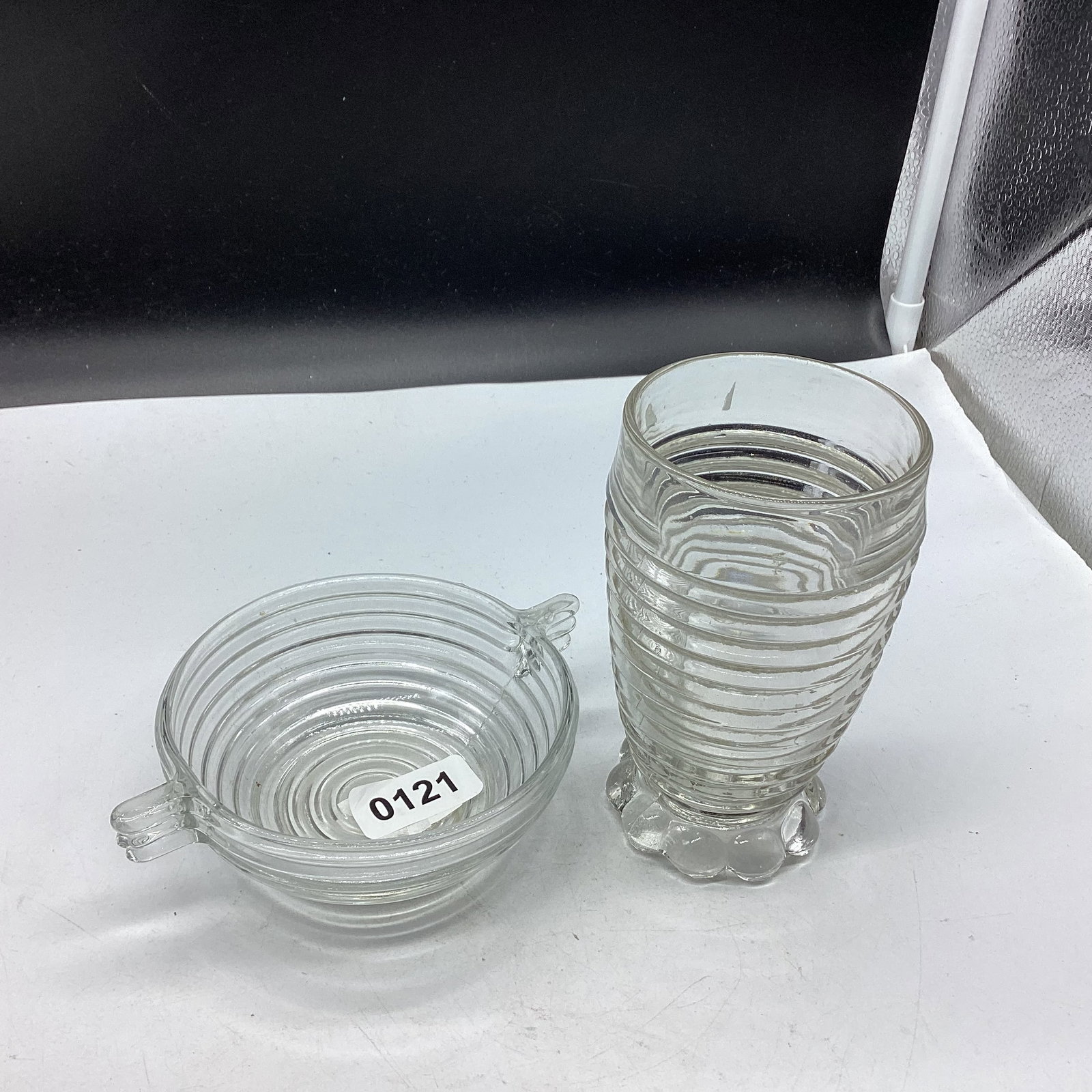 2 PCS. DEPRESSION MANHATTAN TUMBLER & BERRY BOWL: GOOD SHAPE