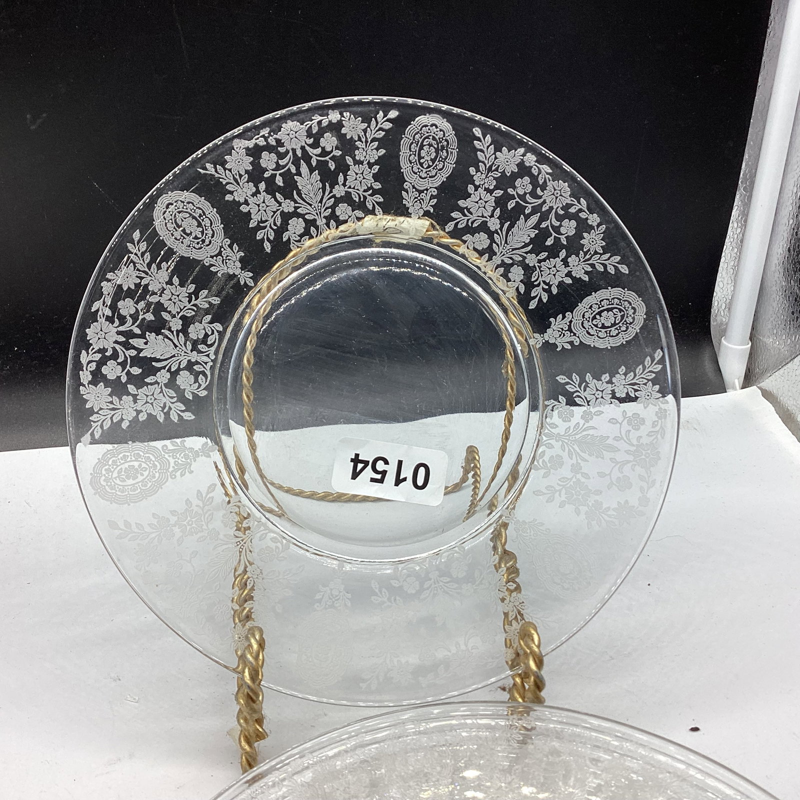 6 ELEGANT TIFAN GLASS JUNE KNIGHT LUNCHEON PLATES - 2