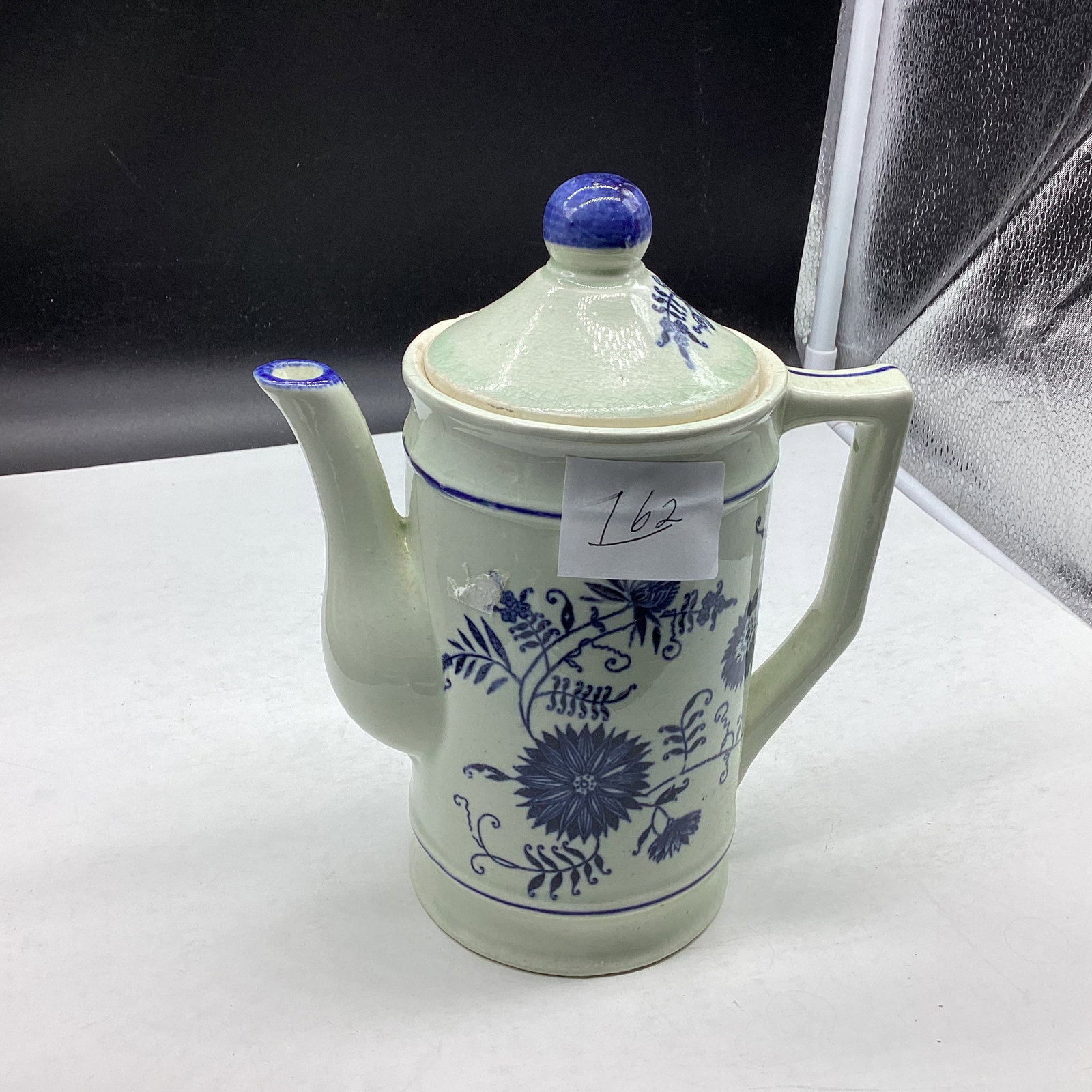 BLUE ONION TEA POT  (1 of 2)