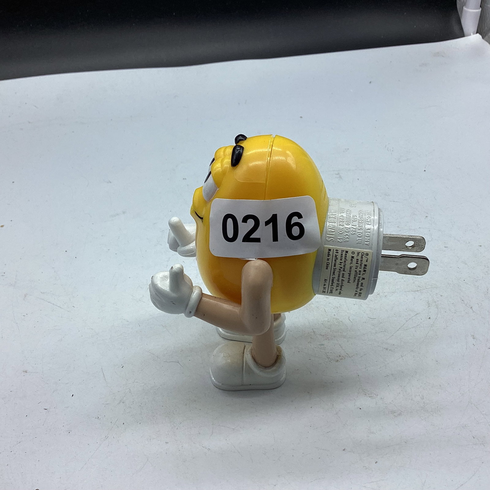 M & M NIGHT LIGHT - 2