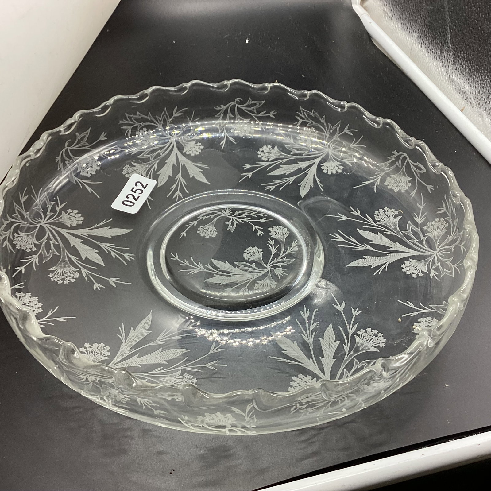 FOSTORIA HEATHER ROLLED EDGE BOWL: 11" WIDE GOOD SHAPE