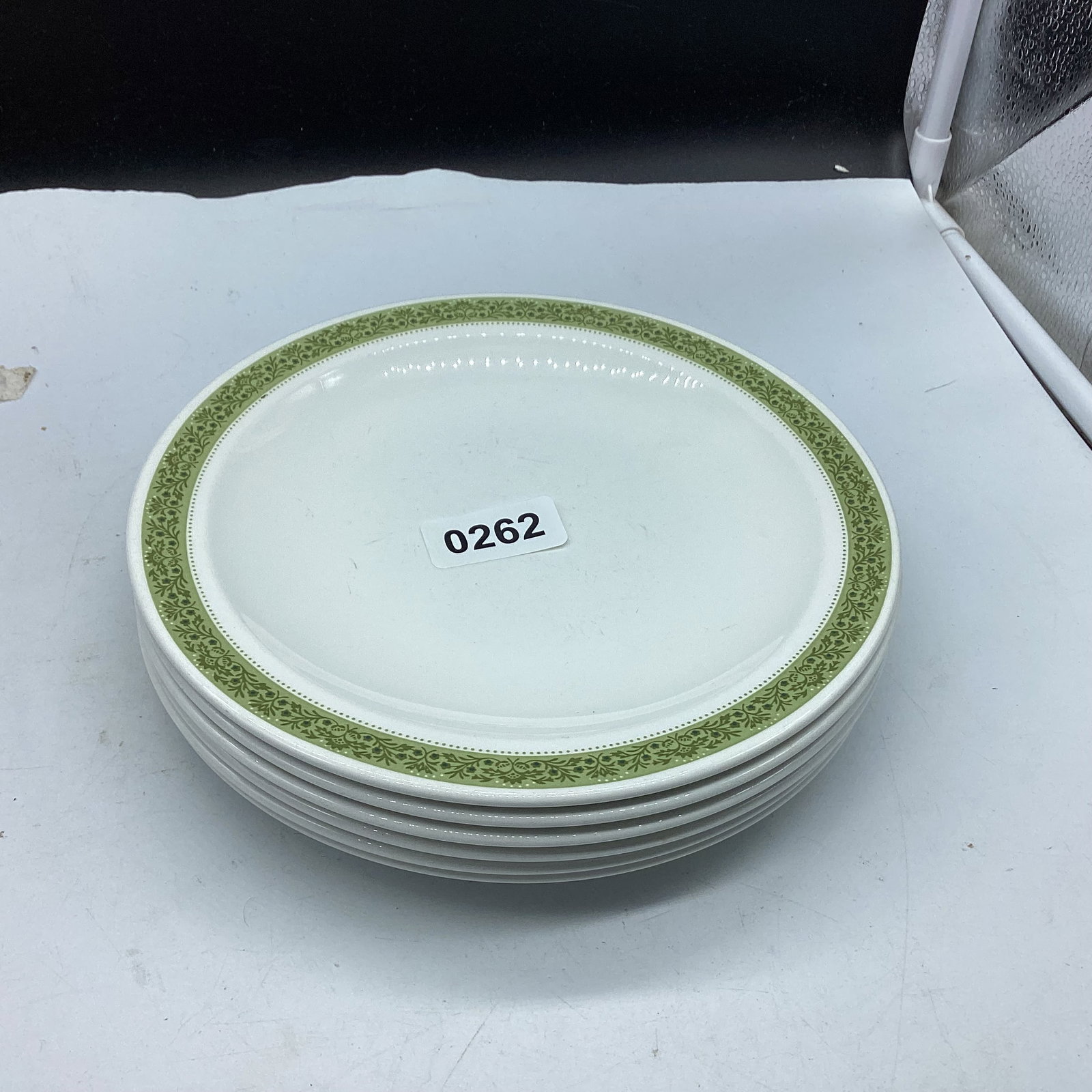 6 CORNING WARE LYNWOOD PLATES: 8" W GOOD SHAPE