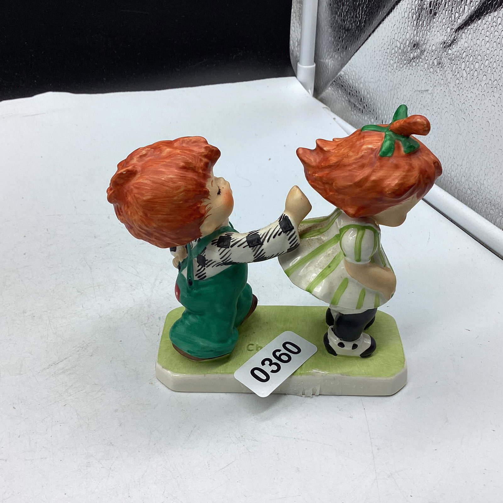 GOBEL RED HEAD FIGURINE GUESS WHO BYJ4: 5" TALL GOOD SHAPE